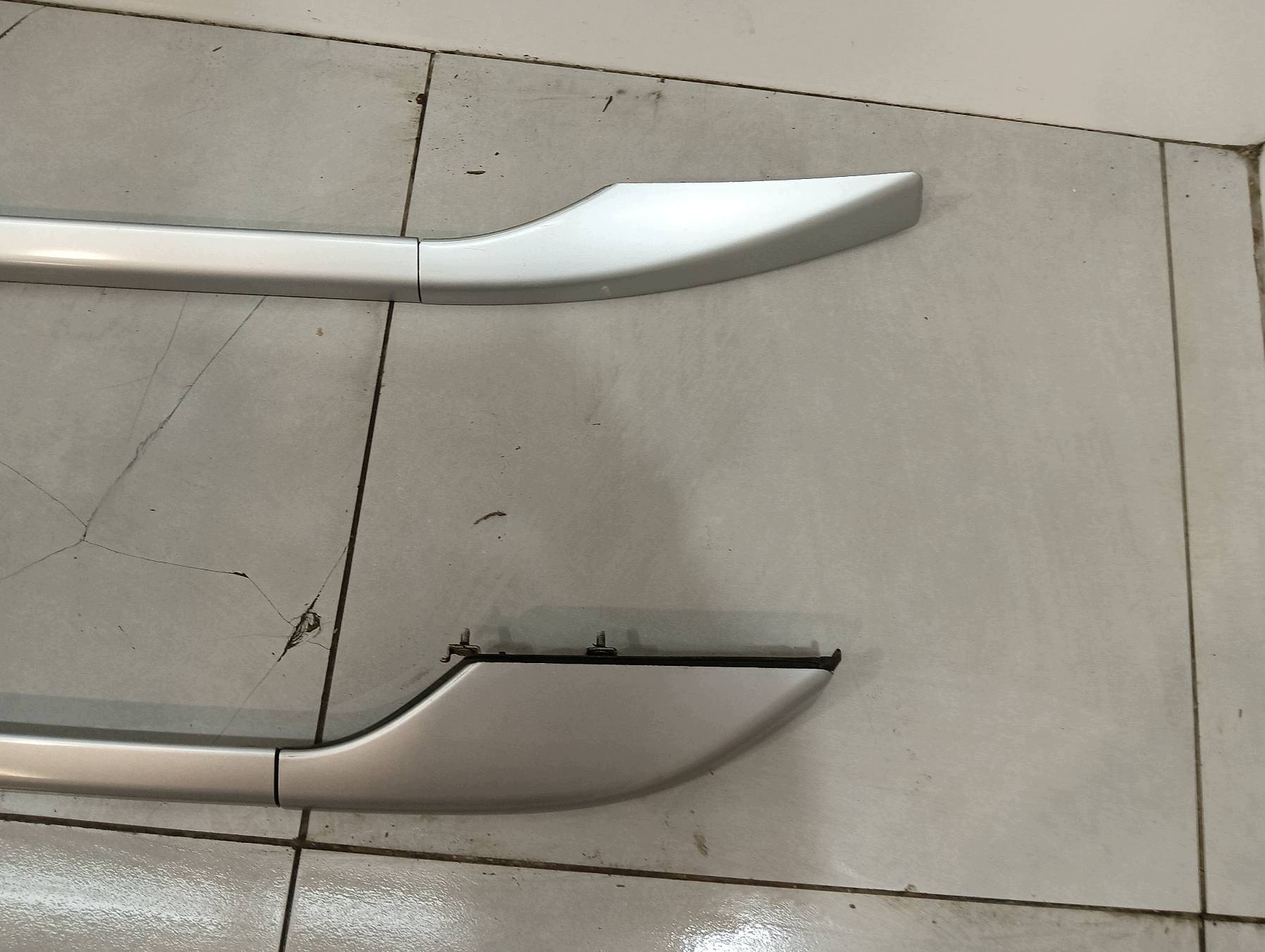 Barres de toit longitudinales Peugeot 4007 et (2007-2012)