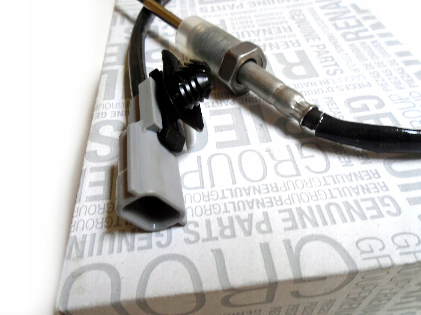 Датчик температуры выхлопных газов Renault 226401632r