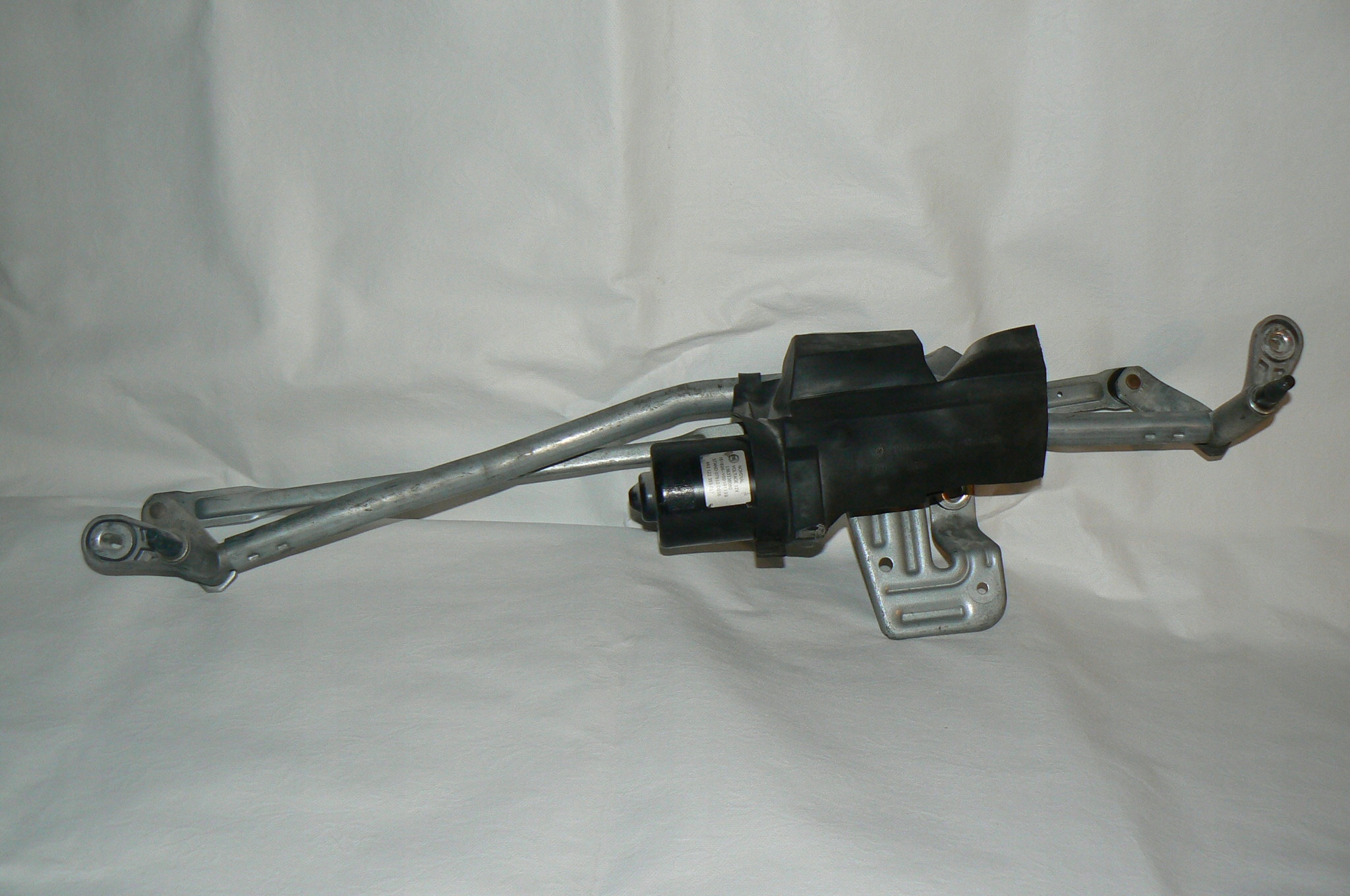 064352101010 - MAGNETI MARELLI ПЕРЕДНИЙ МОТОР СТЕКЛООЧИСТИТЕЛЯ С MECHANI