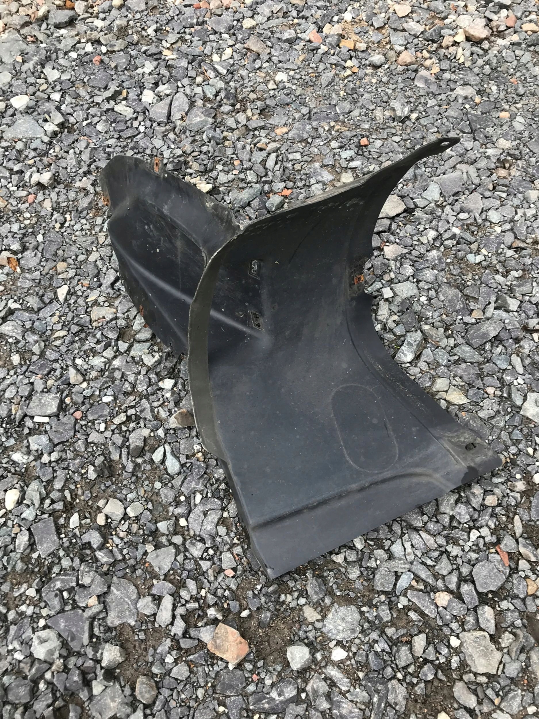mudguard NOSEK left front VW PASSAT B6 3C0805911B