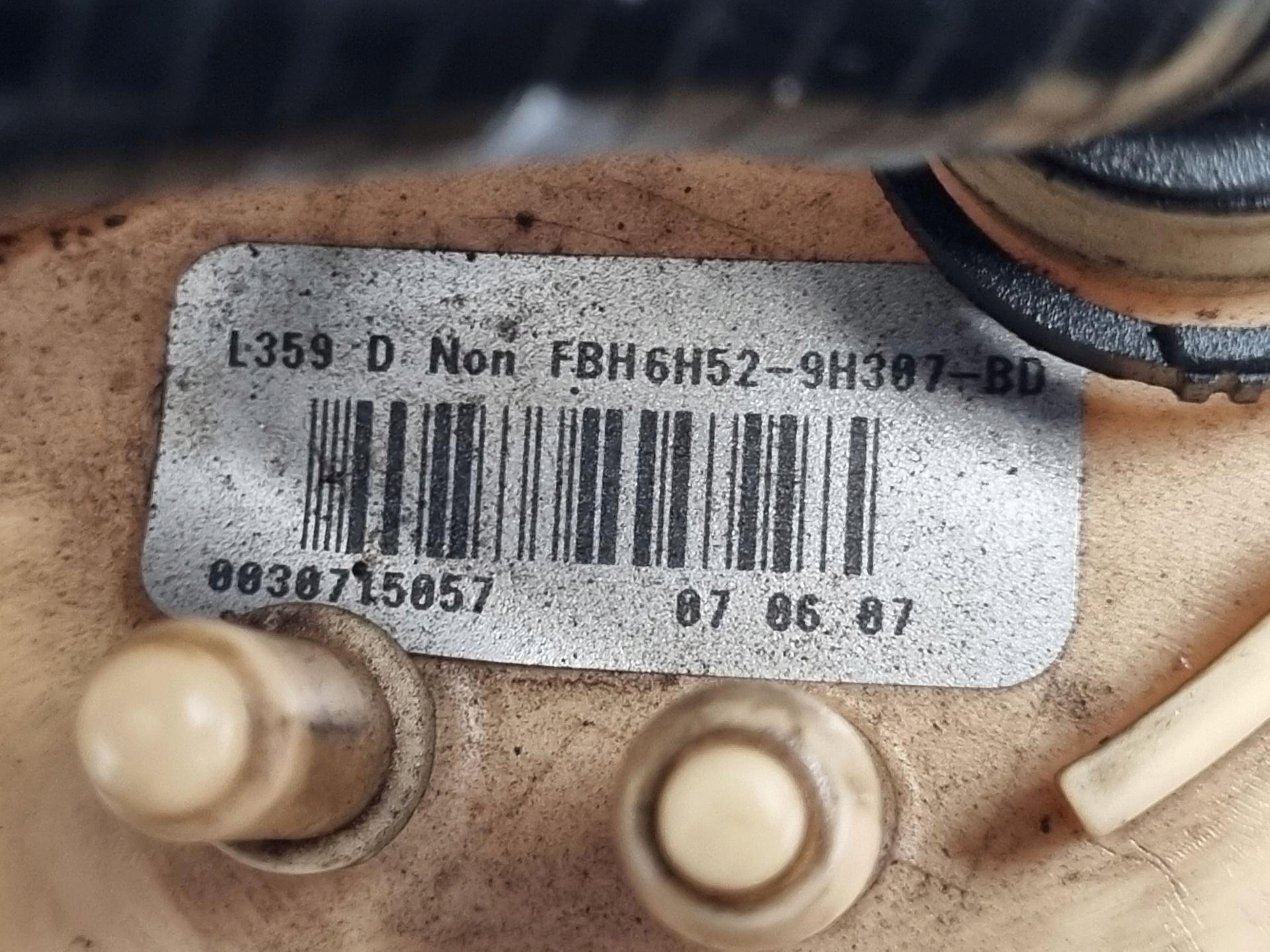 feed pump Land Rover Freelander 2 L359 2007 6H52-9H307-BD
