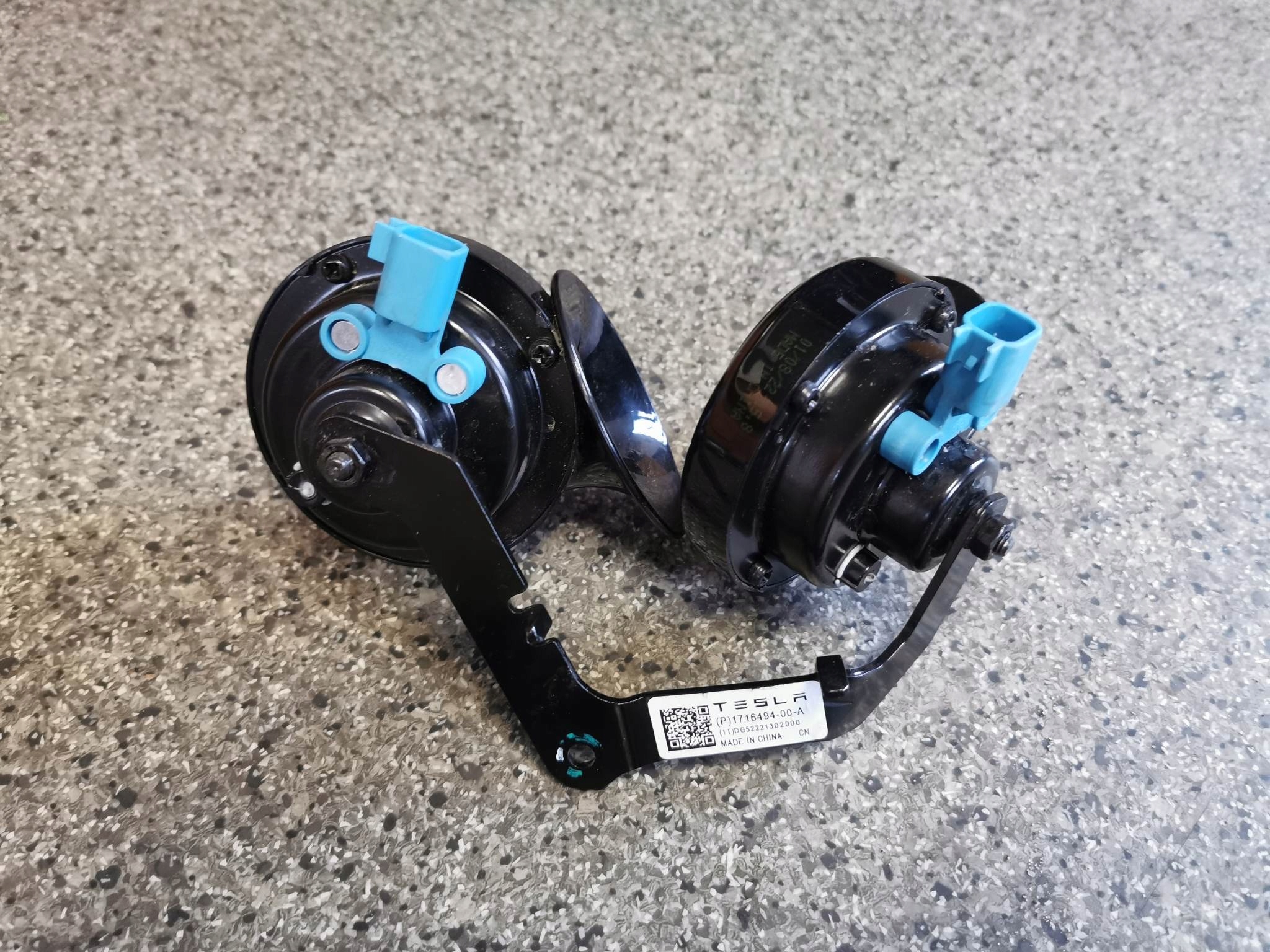 ГУДОК TESLA 3 OE 1716494-00-A