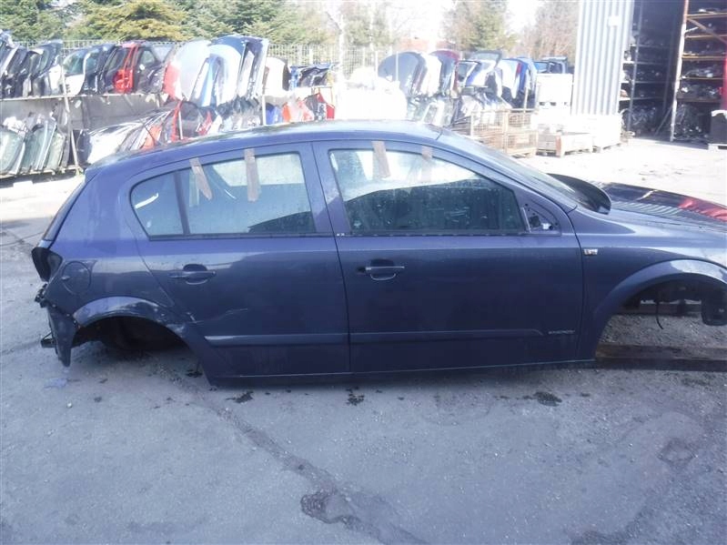 DRZWI PRAWY PRZÓD OPEL ASTRA III H 5D HB Typ samochodu Samochody osobowe