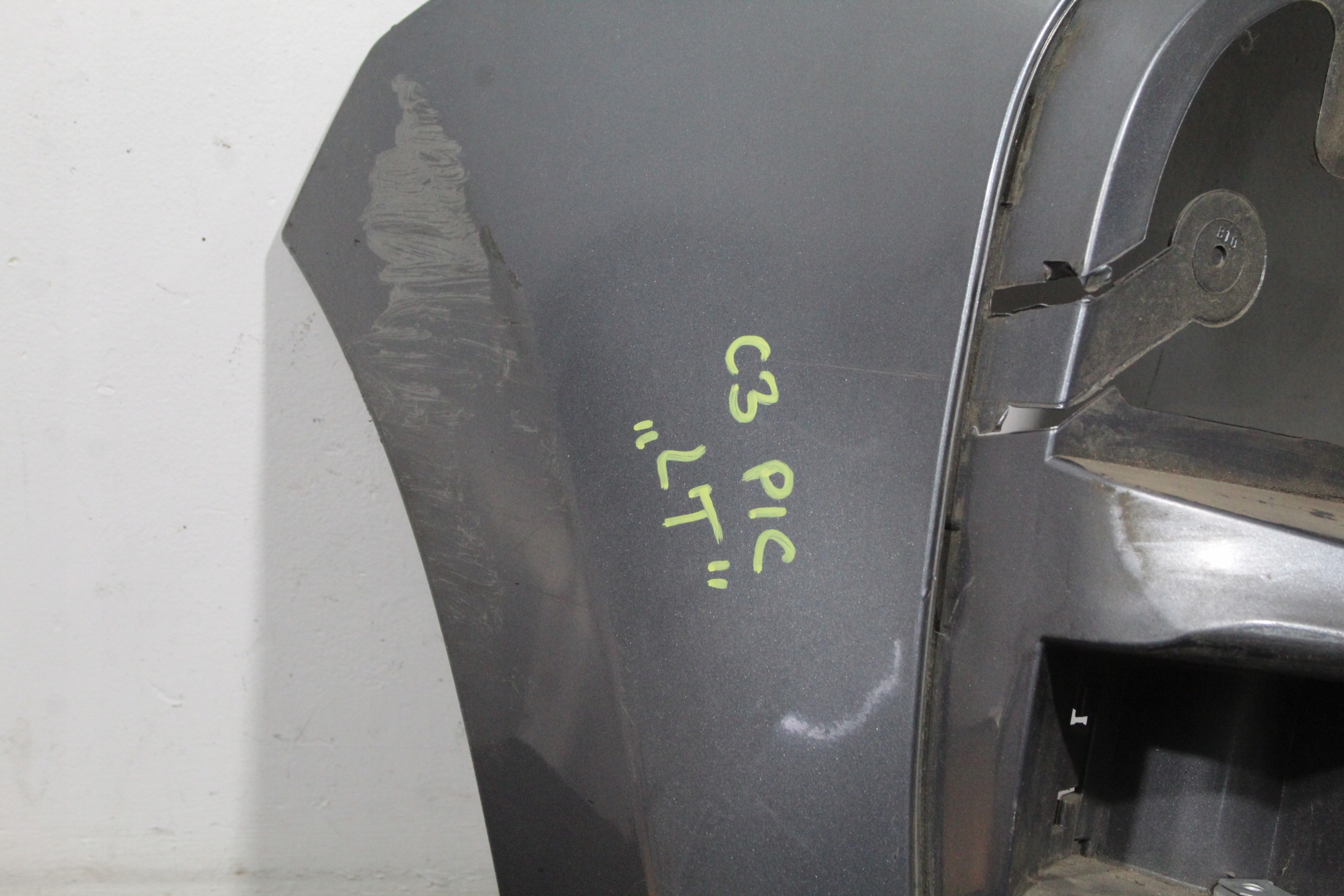 bumper left rear part corner CITROEN C3 PICASSO