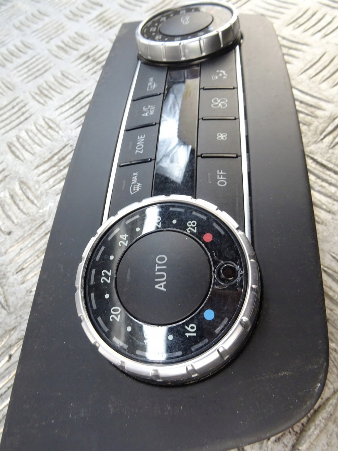 MERCEDES GLE W166 C292 Unite commande clima A1669008721