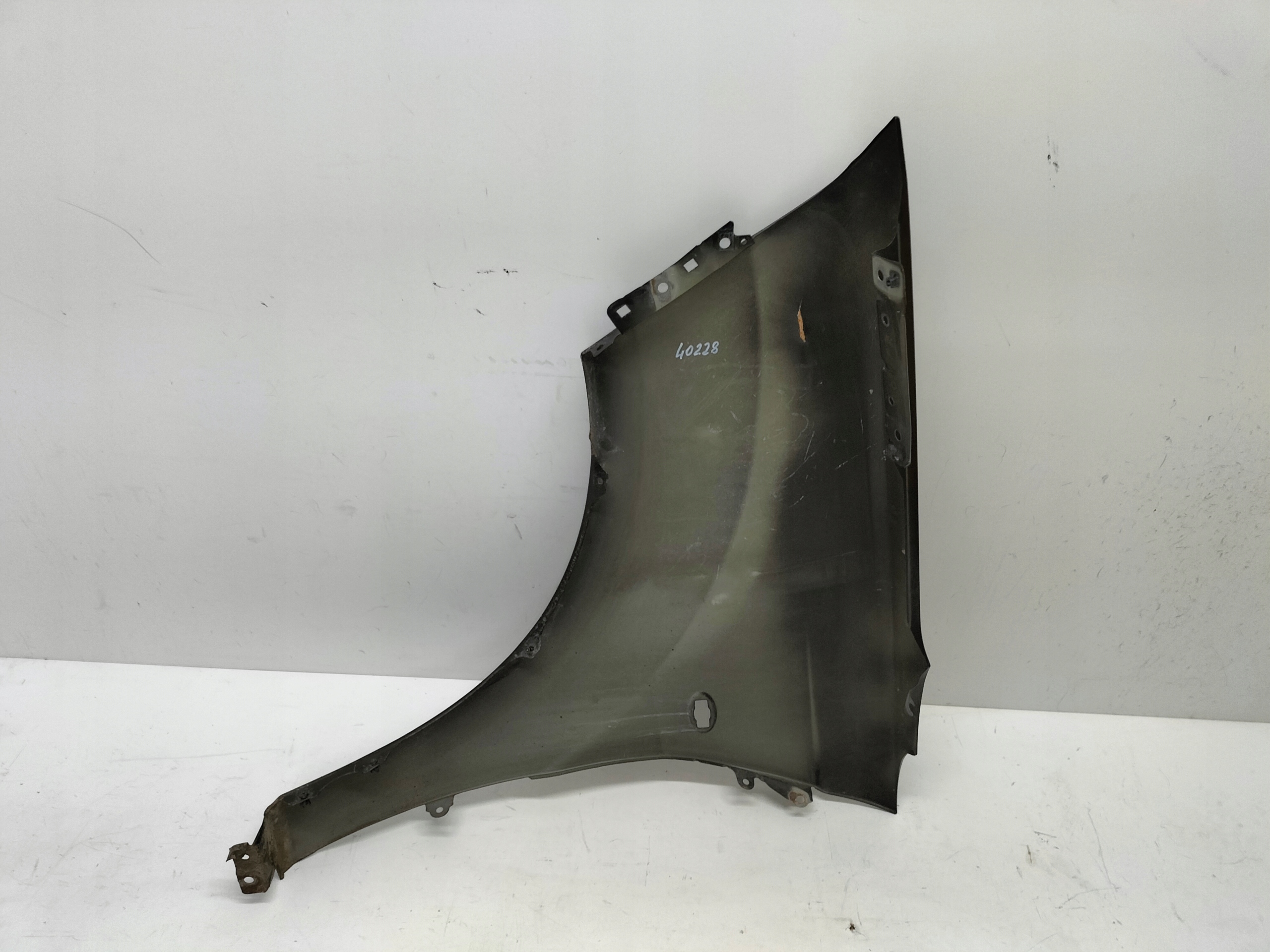 fender front front right PEUGEOT 4007 07- CITROEN C-CROSSER 07