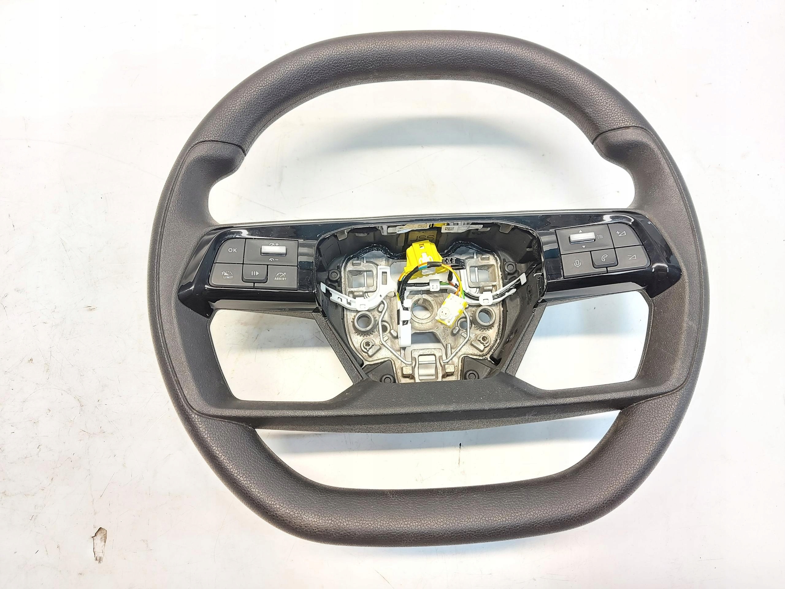 PSA Vivaro Jumpy Expert Proace 2024 lenkrad 98532080ZD