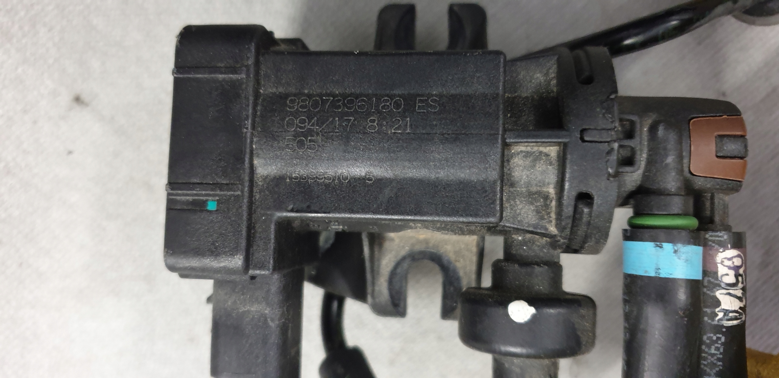 Sensor turbo CITROEN PEUGEOT 1.2 THP 9807396180