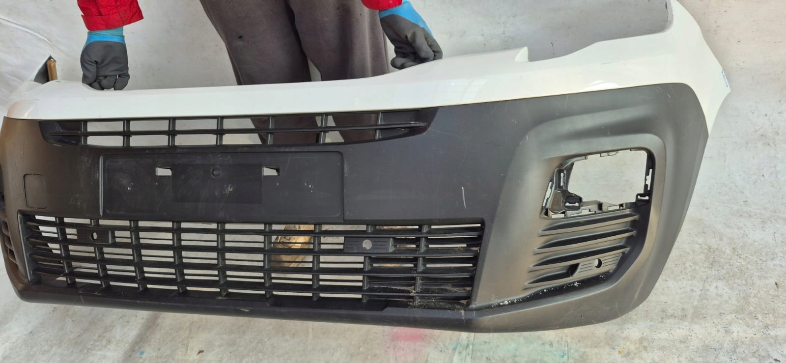 PEUGEOT PARTNER III 3 18-23 bumper front front PDC