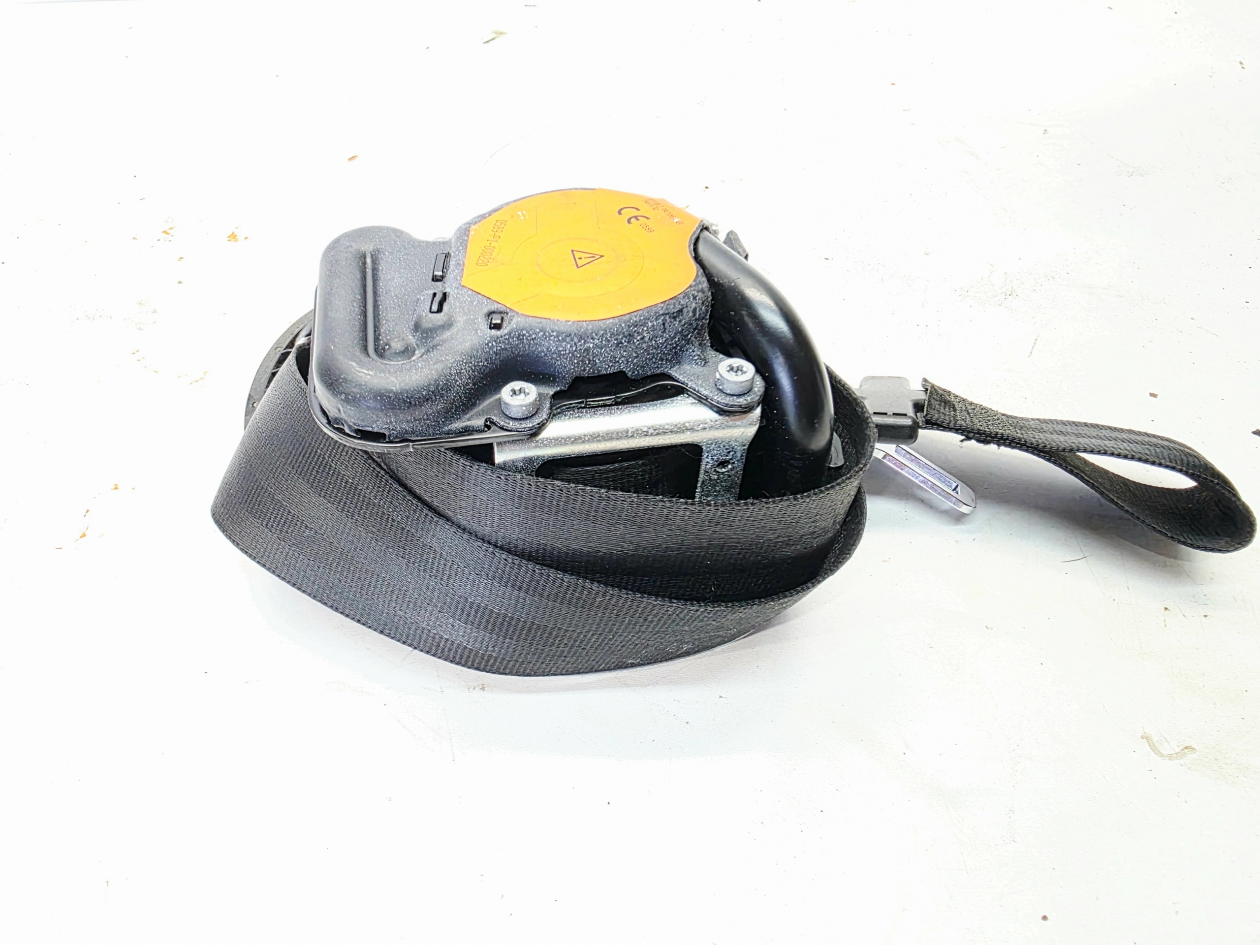 tension belt safety left front AUDI A3 8V 8V3857705D