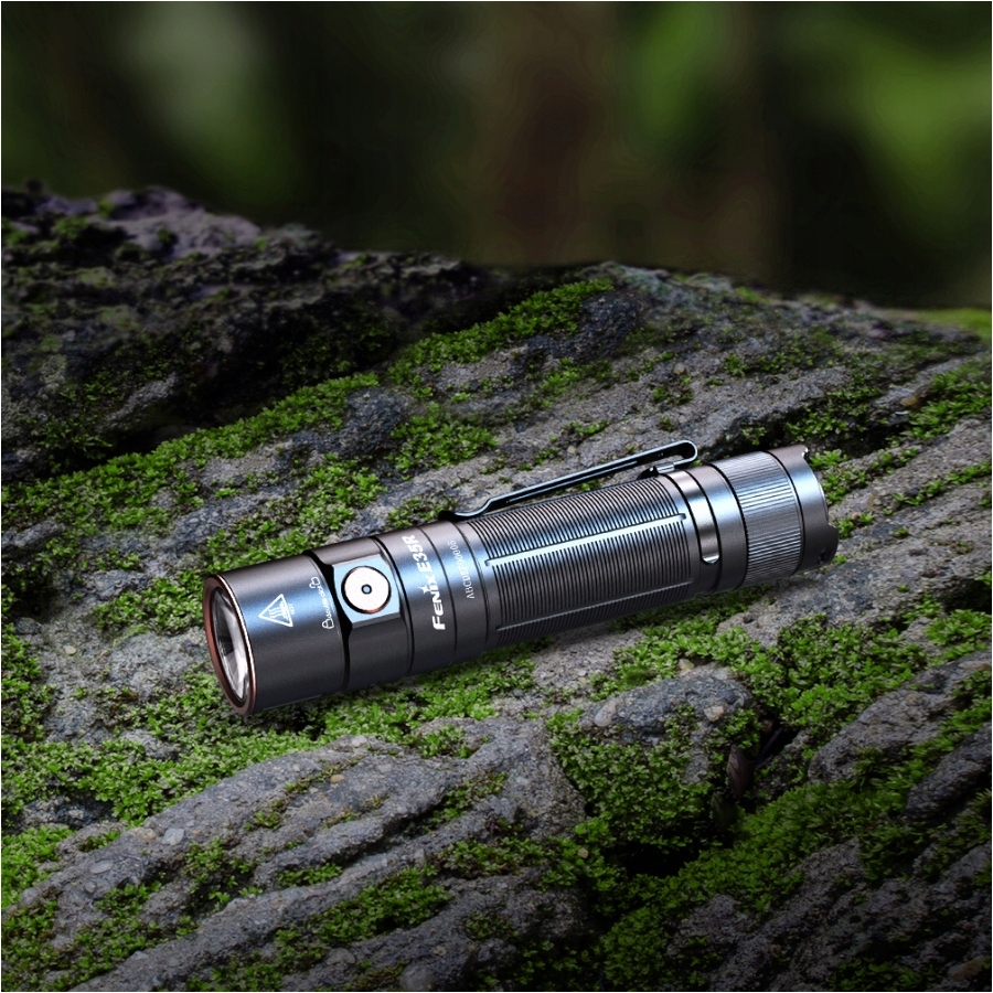 FENIX E35R Latarka 3100 Lumen Magnetyczny Ogon — miniatura 13