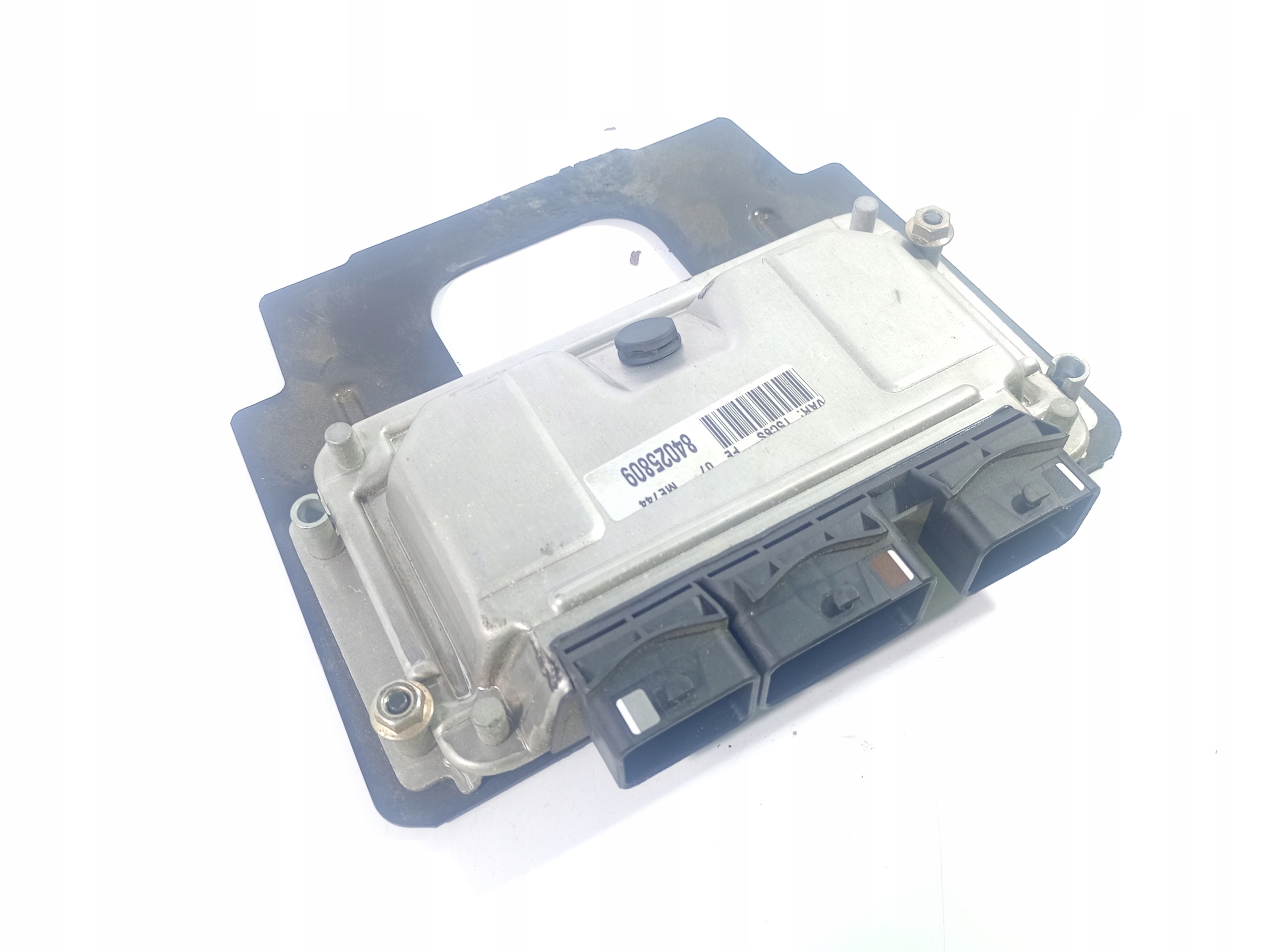 Peugeot 307 02-08 computer control unit of the engine OE 9657823880