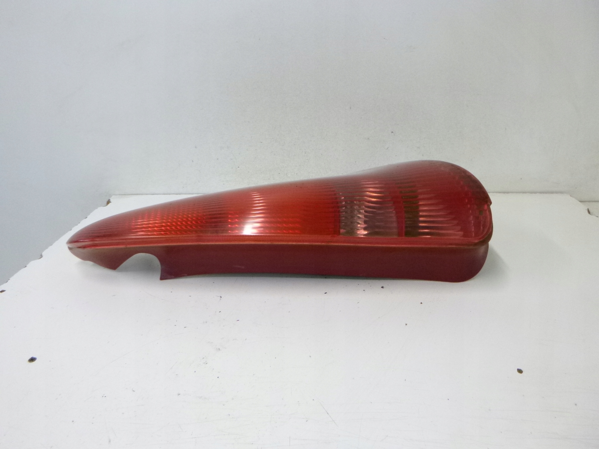 light rear Peugeot 206 SW 2002r.