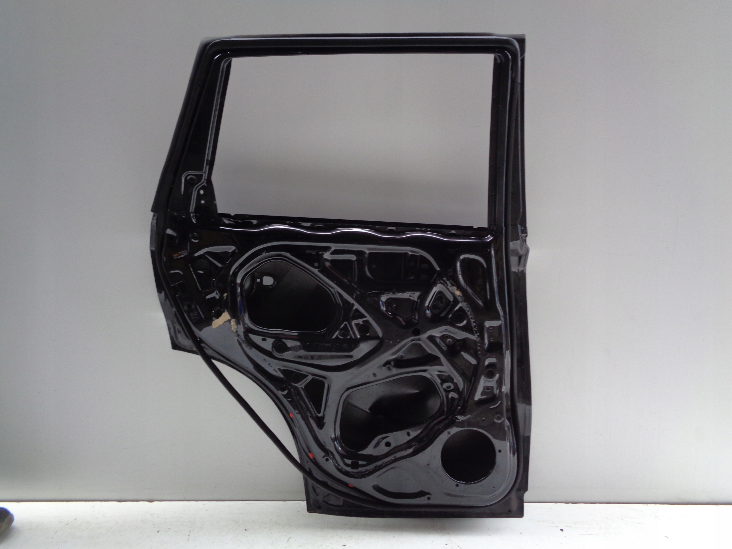 door left rear. SUZUKI VITARA III 15- NR 50240
