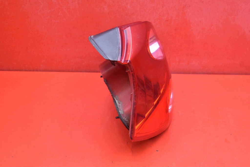 light left rear part rear 92401-1H0 KIA CEED 1 and 5D HB 06-10
