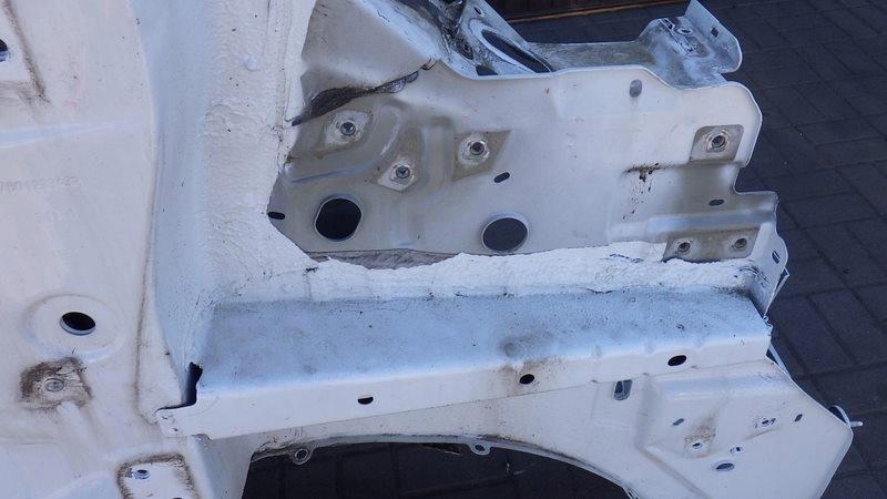 ĆWIARTKA PODŁUŻNICA PRÓG PRAWY PRZÓD RENAULT TRAFIC III 14- Producent części Renault OE