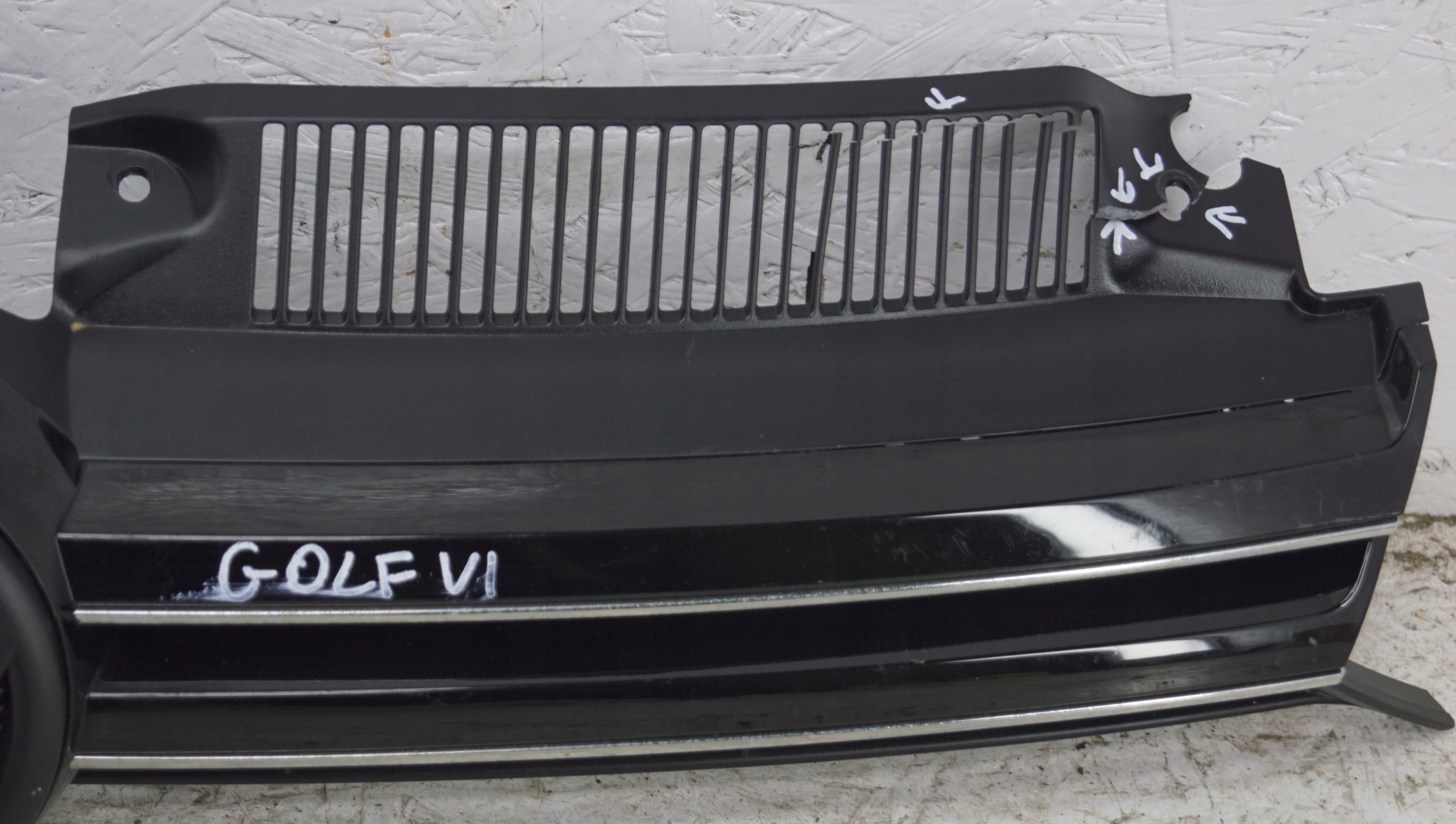 решетка радиатора vw GOLF VI 6