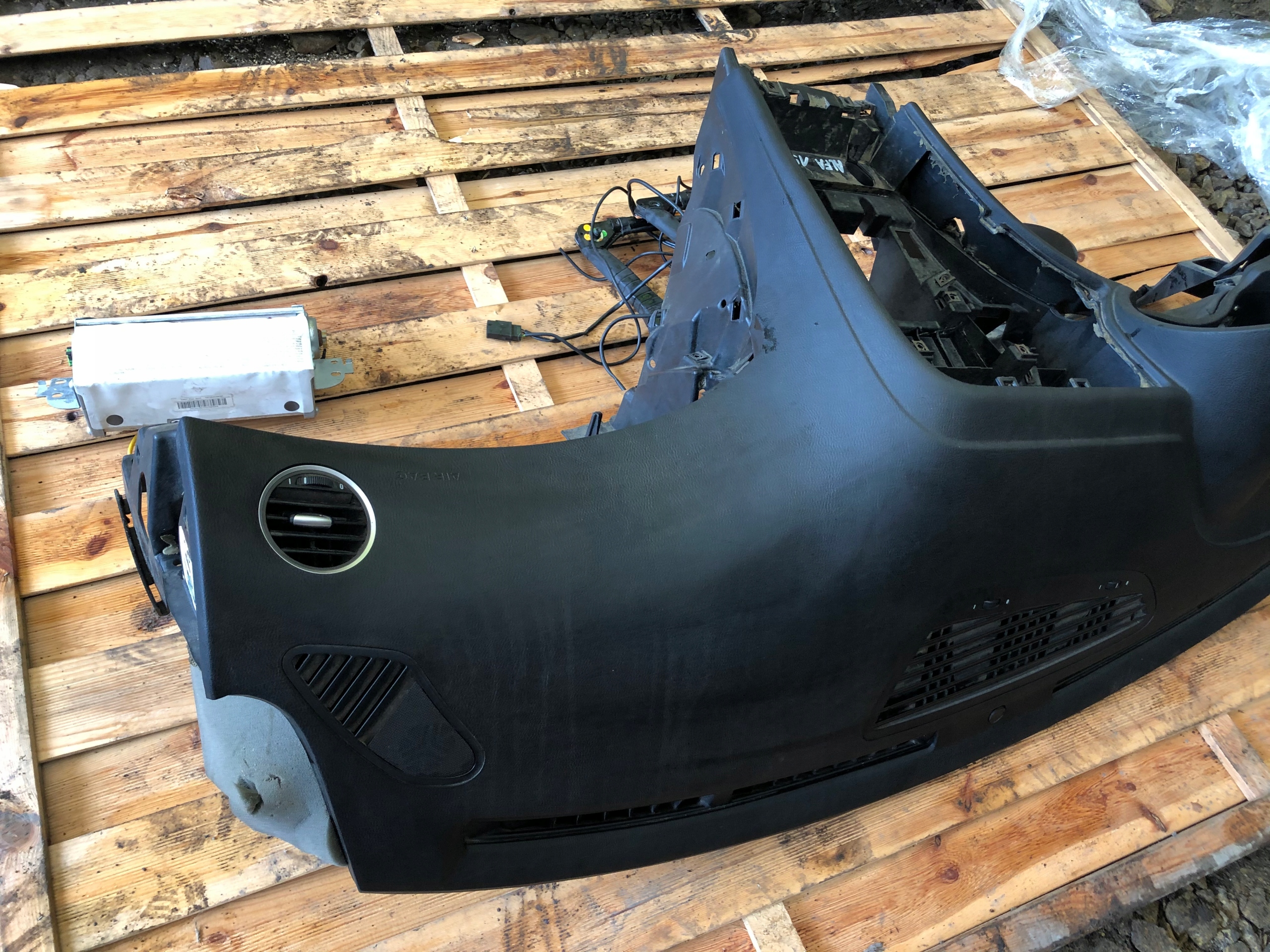 ALFA ROMEO 159 cockpit dashboard console airbag tension belts