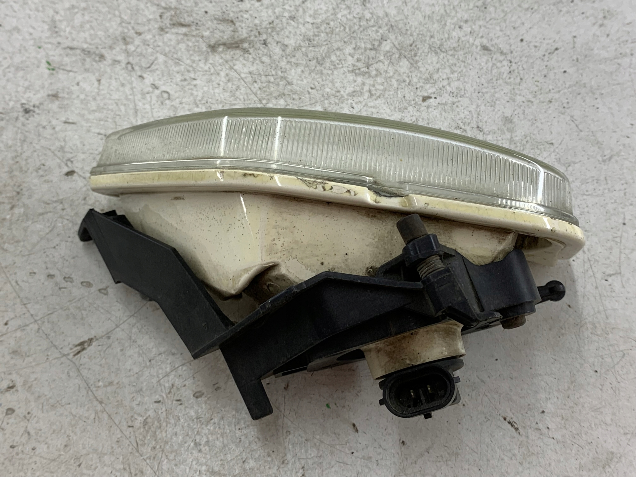 FORD FOCUS MK1 fog light left front 2M5115201AG