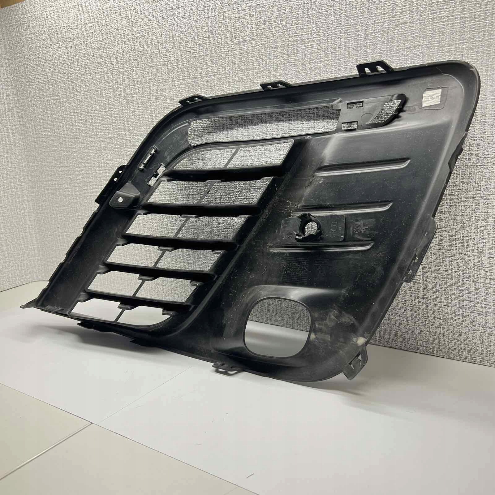 JUMPY EXPERT PROACE TRAVELLER grid of a bumper right front 9811713877