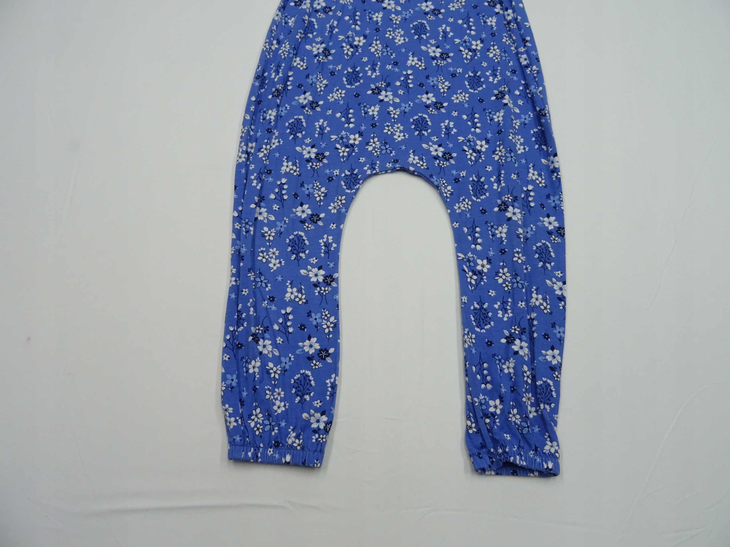 KOMBINEZON F&F 110/ 4-5 LAT Materiał dominujący wiskoza