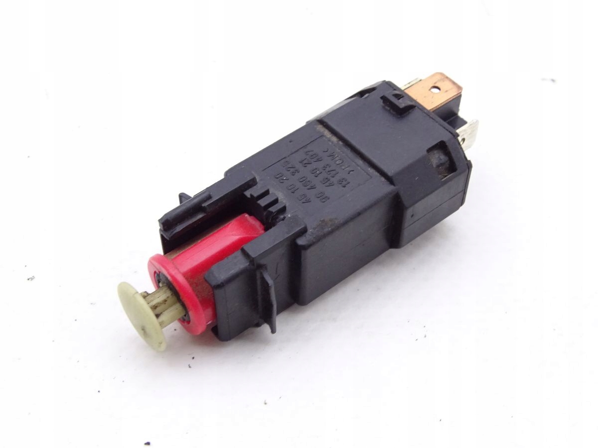 LDV MAXUS 04-09 CZUJNIK HAMULCA STOPU STOP