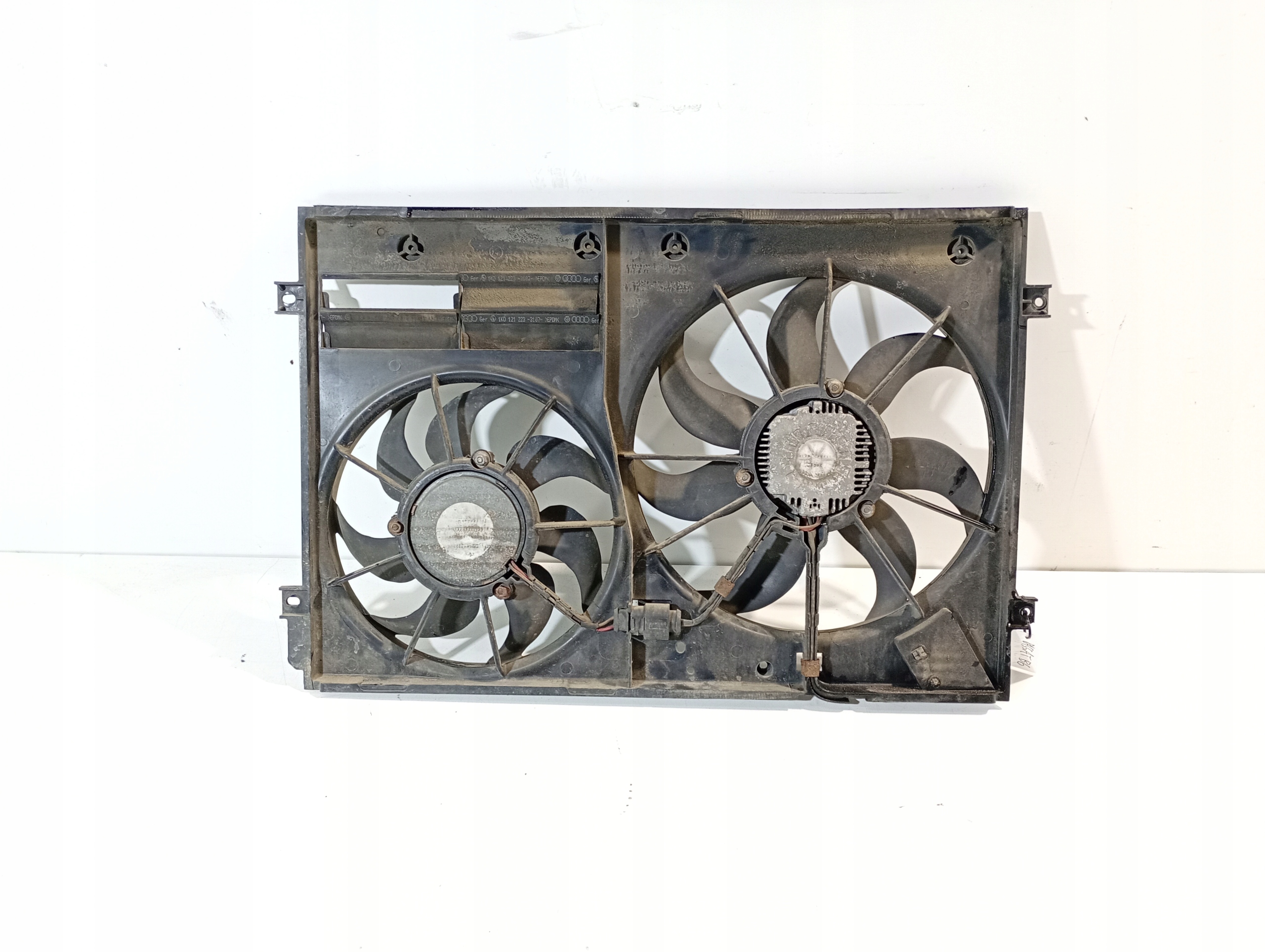 VW Passat B6 05-10 ventilátor MOTORU chladiče 2.0 TDI