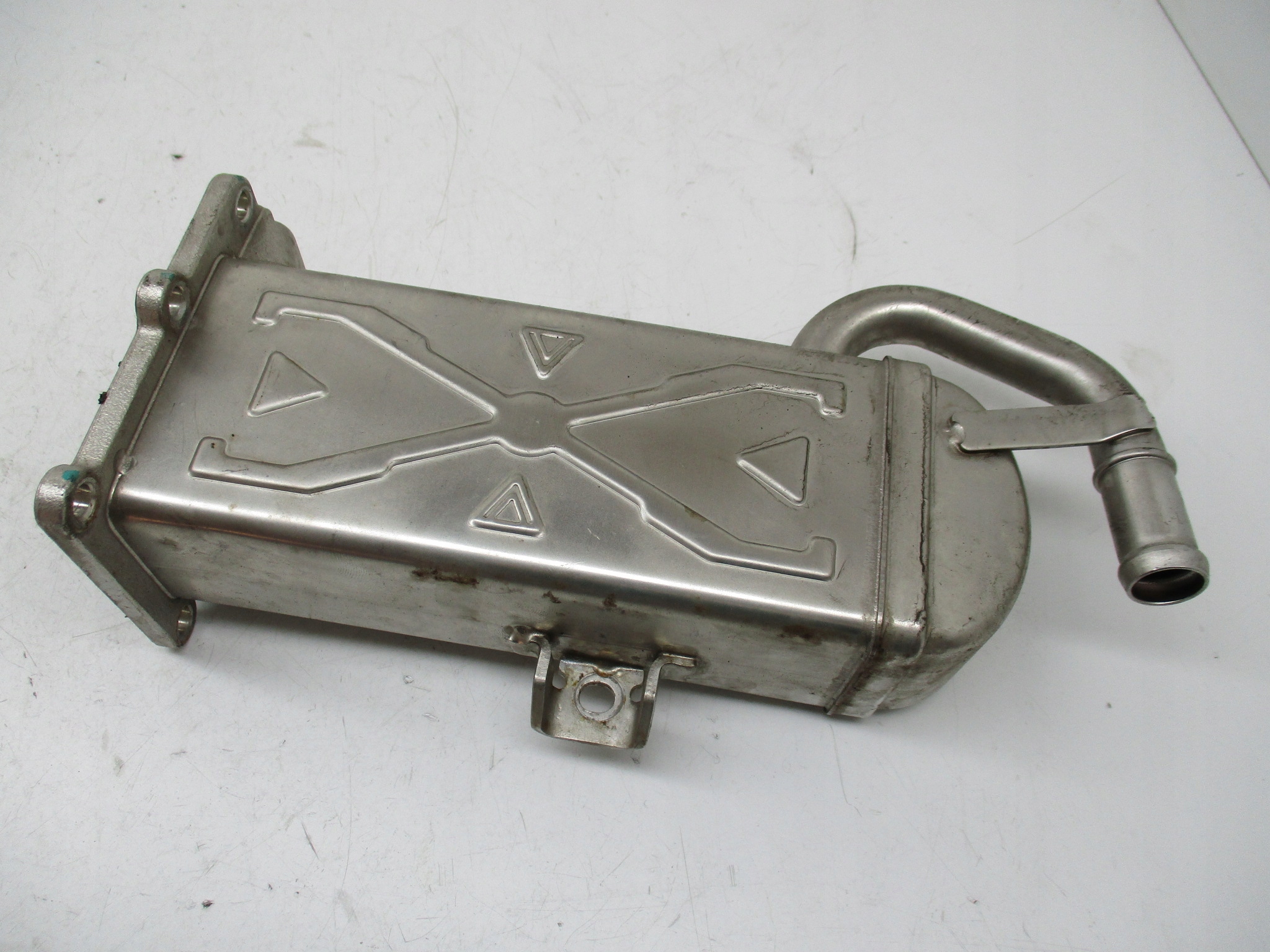 03L 131 - passat B7 Leon 1.6 TDI Cay радиатор выхлопных газов EGR