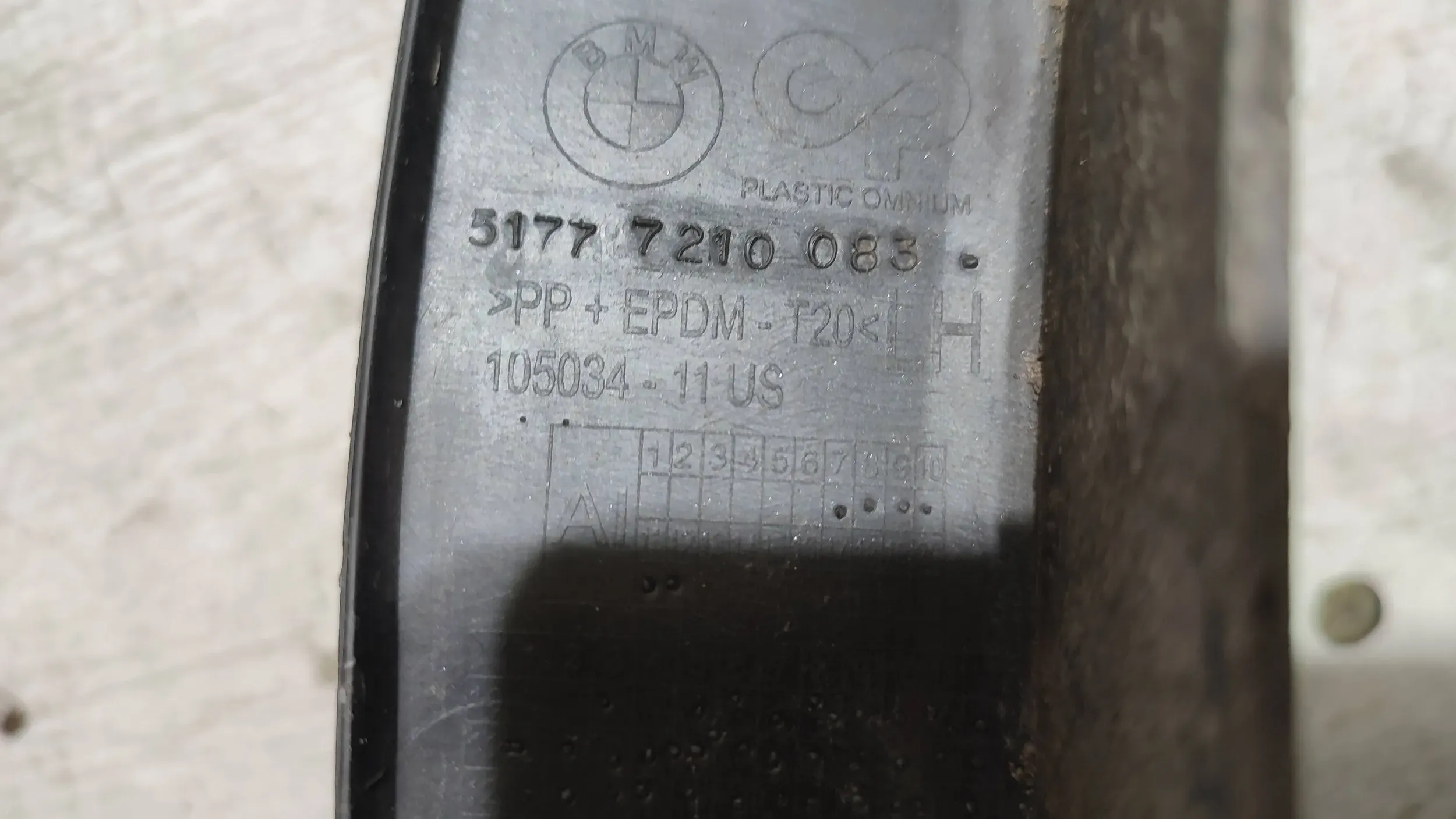 BMW X3 F25 15r 2.0d moulding threshold cap left rear part