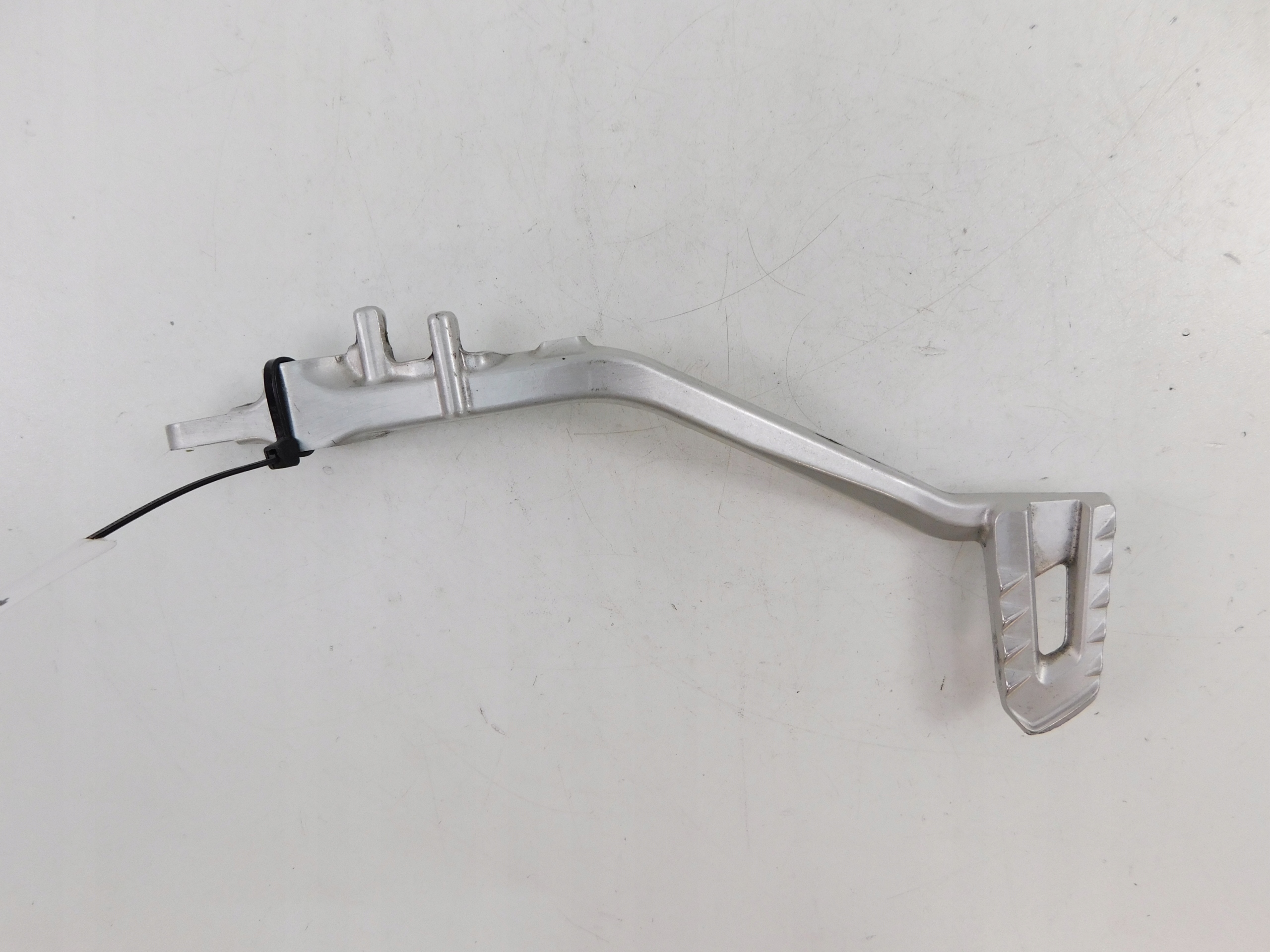 YAMAHA MT 10 MT10 ЗАДНИЙ ТОРМОЗНОЙ РЫЧАГ