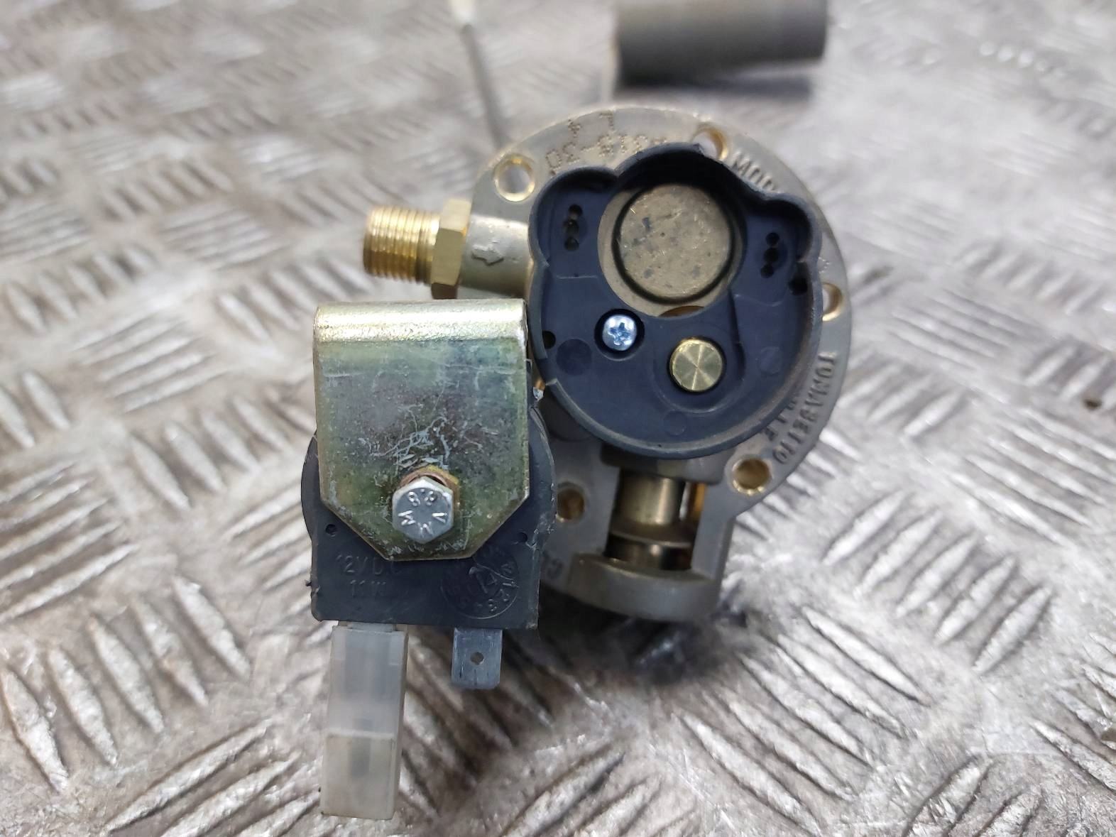 ZAWÓR WIELOZAWÓR ELEKTROZAWÓR BUTLI LPG TOMASETTO 315/30 Wersja Europejska