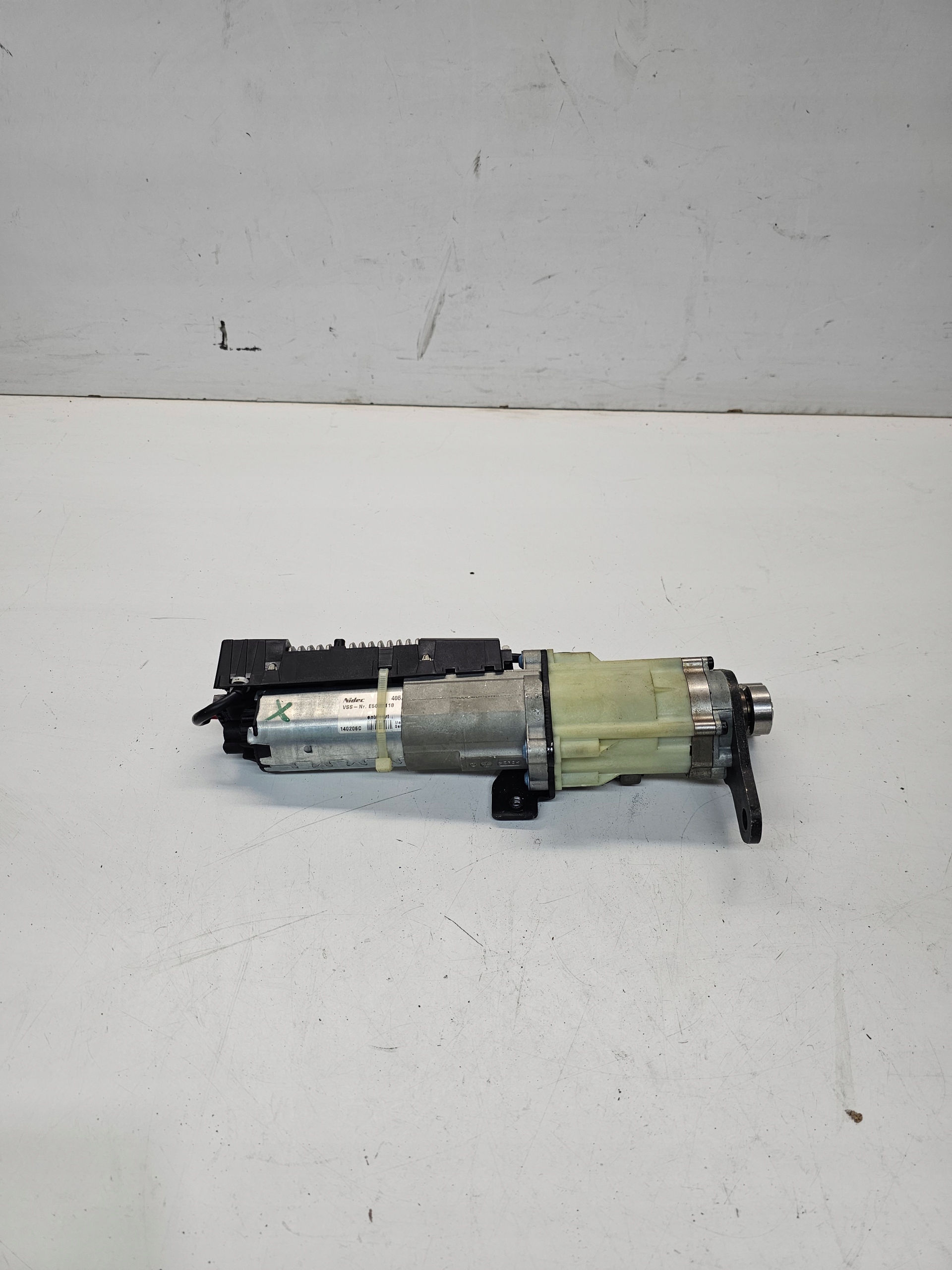 damper electrical bonnet left rear part AUDI A4 B8 AVANT 8K9827851C