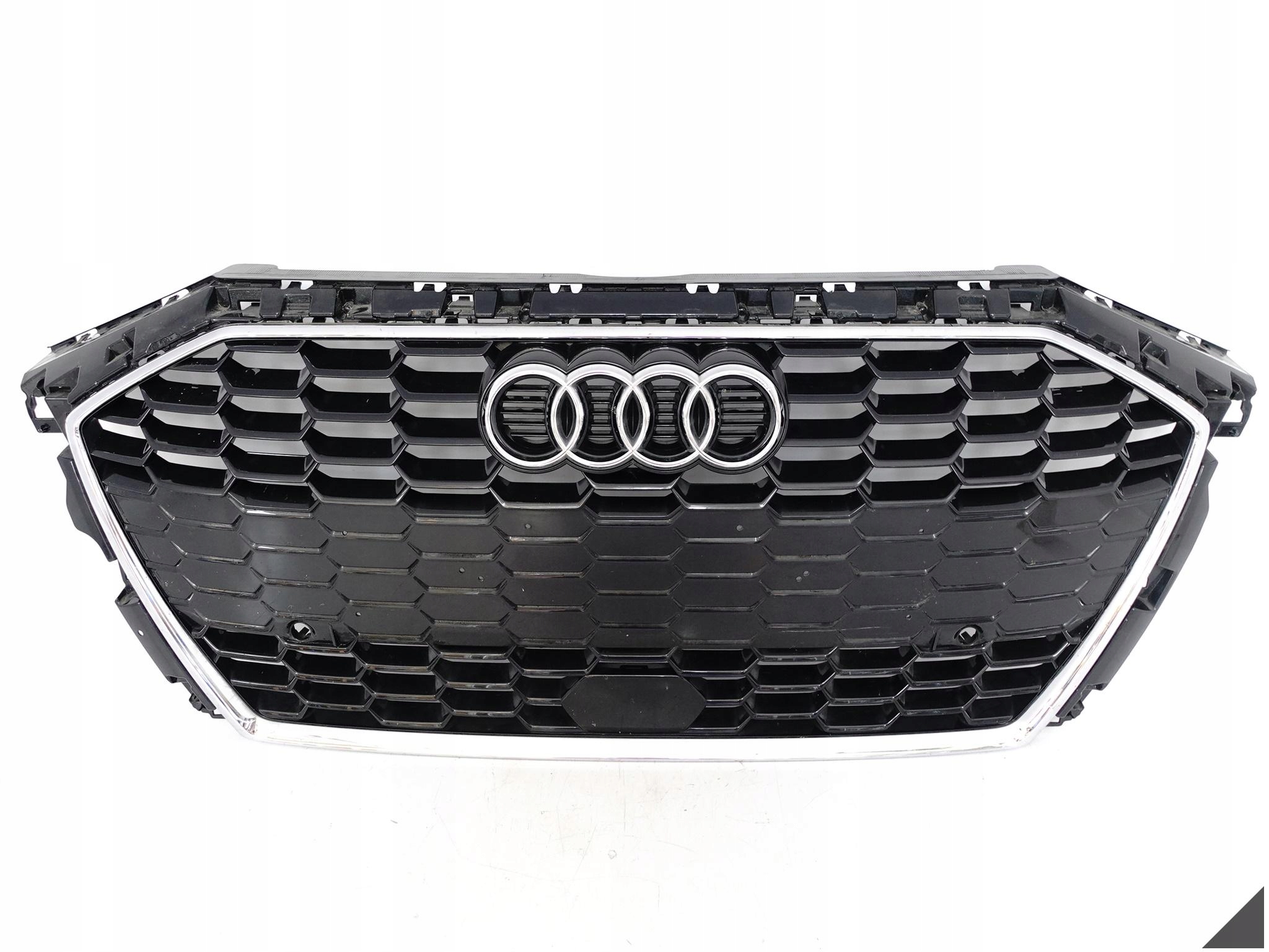 AUDI A3 8Y0 ADVANCED / PROGRESSIVE 20- bumper grill grille front CHROM