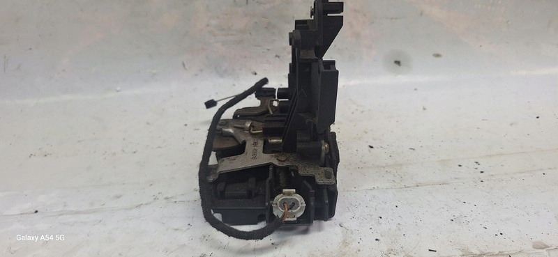 lock door VW POLO 02- Z3B4839016