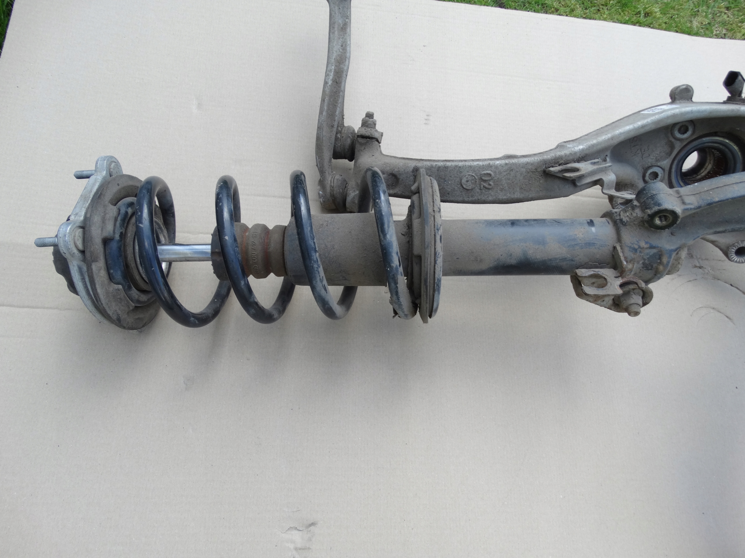 AUDI A6 C7 A7 swing shock absorber left front sususpension left 4G0407241D