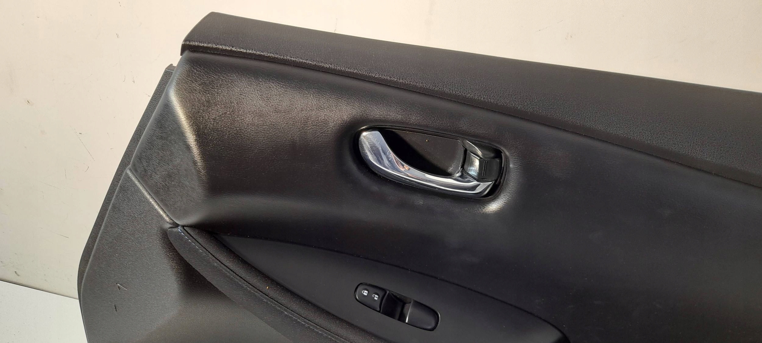 Nissan Leaf II ZE1 side door front right 80922-3NL0A (ET196)