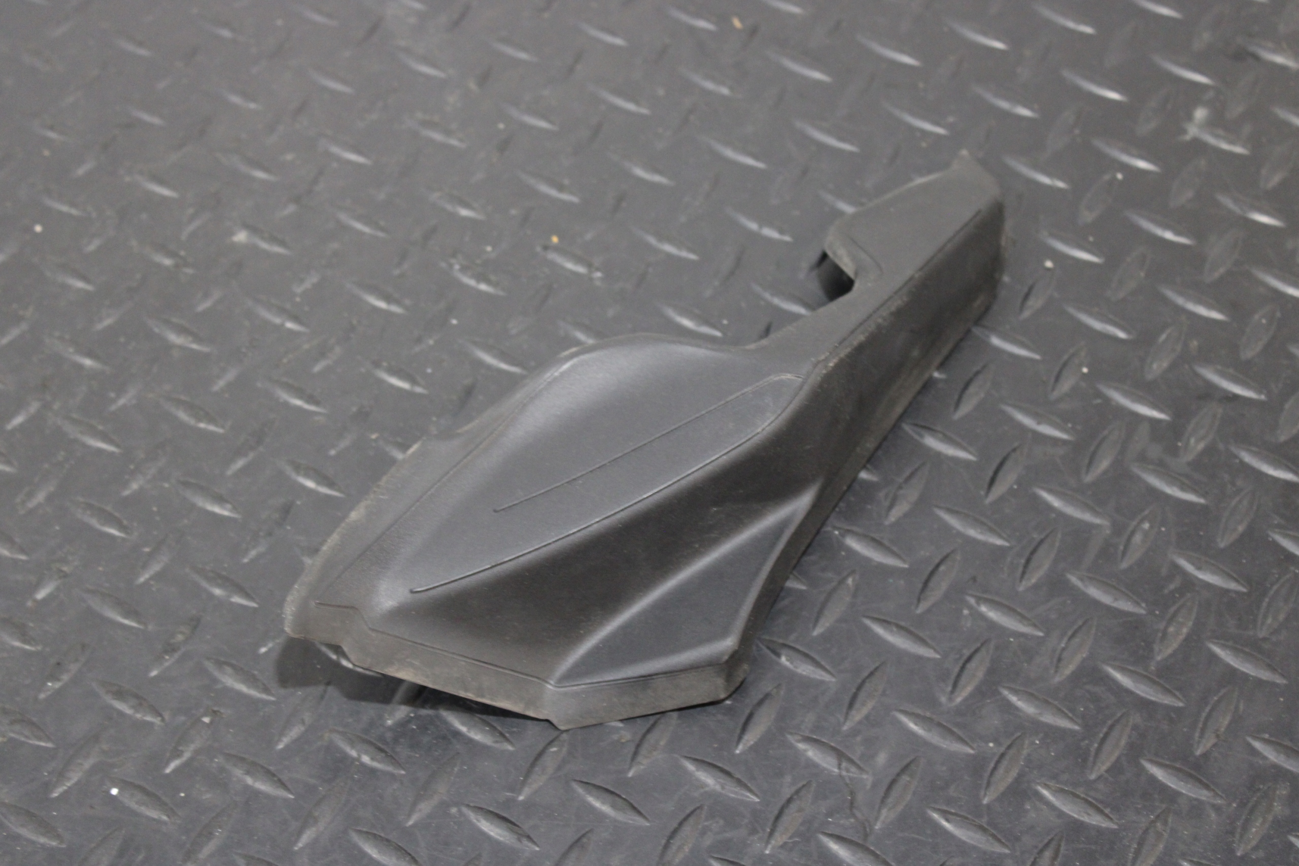 Dichtsatz Blende Abdeckung Leuchte links heck BMW 6 GT G32 7430765