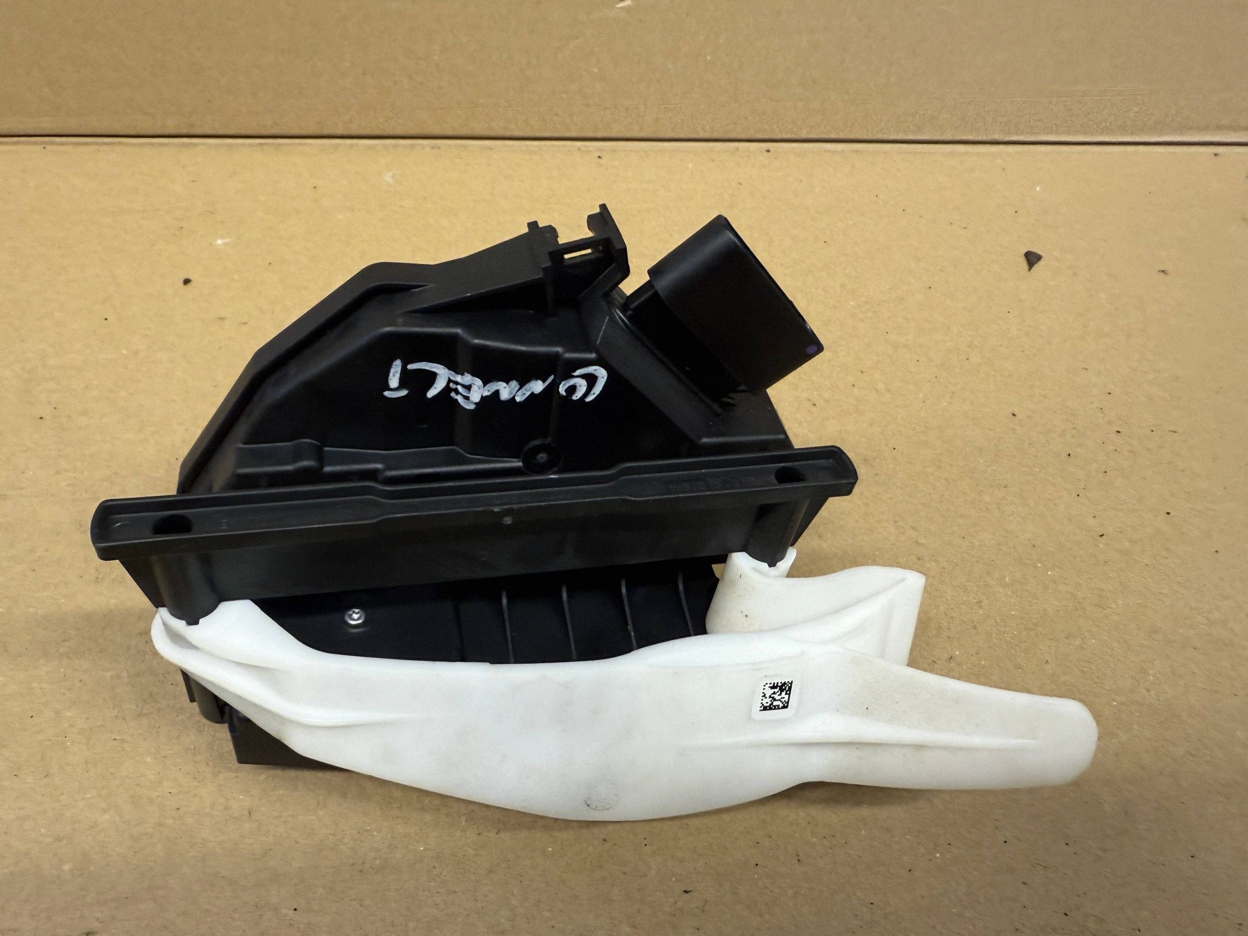 FORD CONNECT zár ajtó hátsó hátsó DT11-V264A00-GG