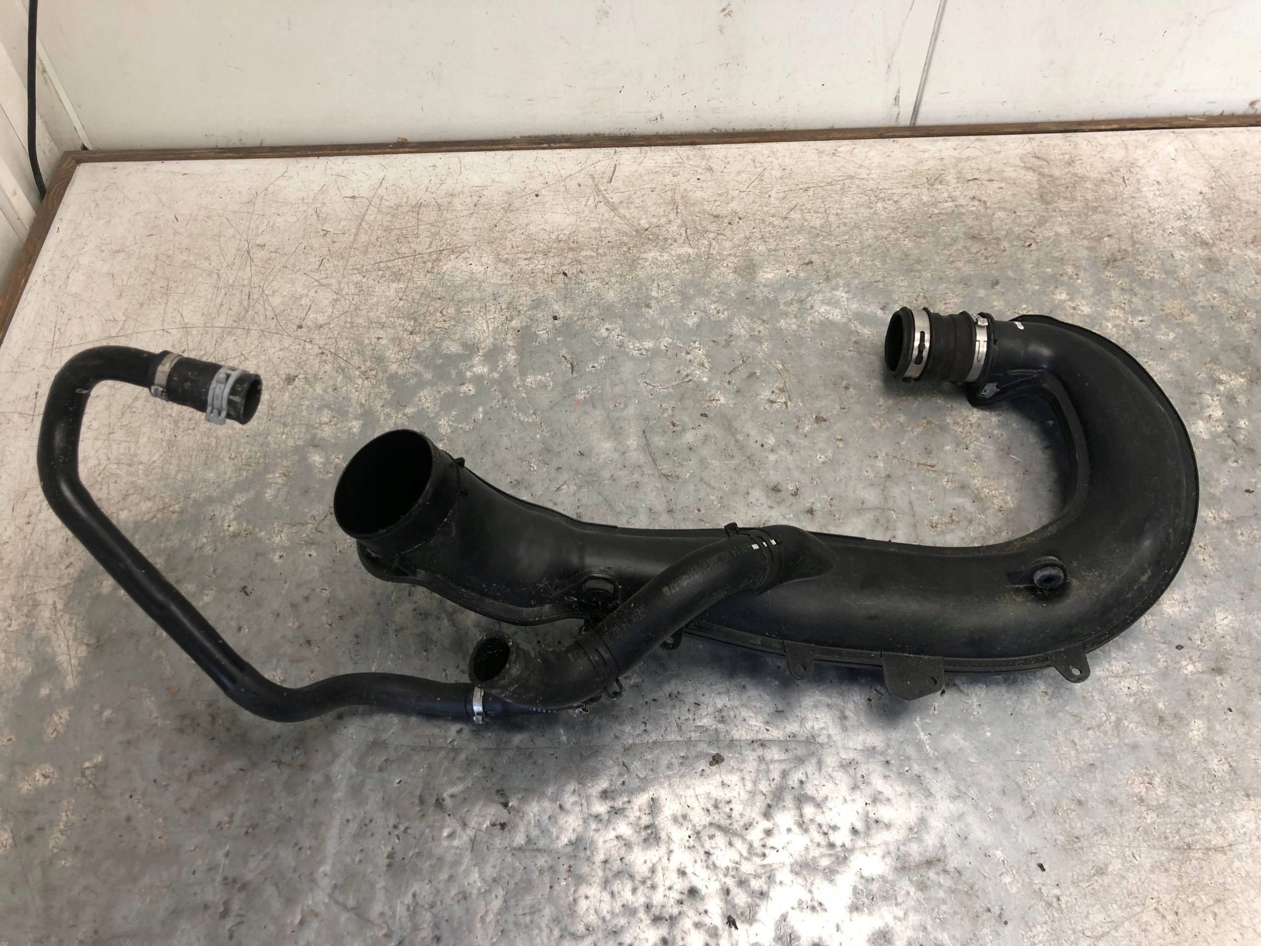Schlauch intercooler FORD KUGA MK2 F1F1-9C623-BA