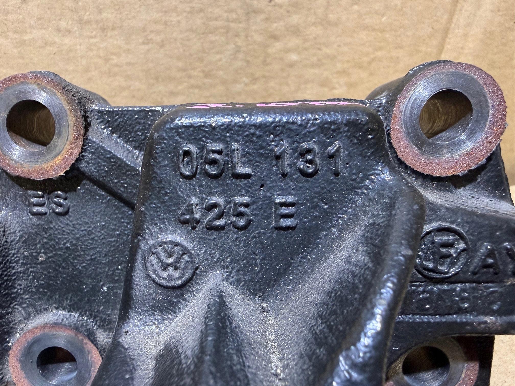 AUDI A6 C8 2.0 TDI držač držač drška DPF 05L131425E