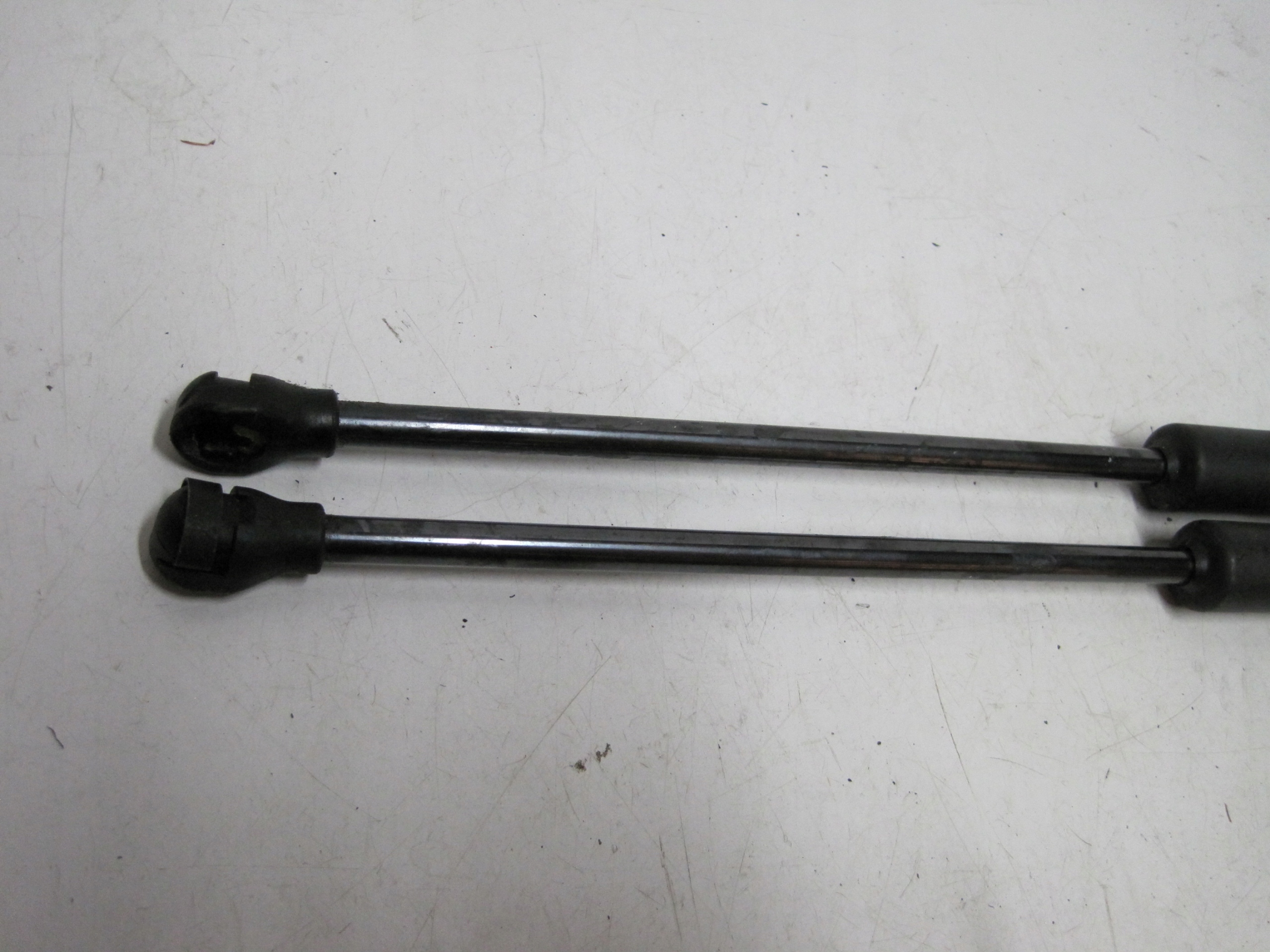 Dämpfer heckklappe OPEL MOKKA B 9834871580