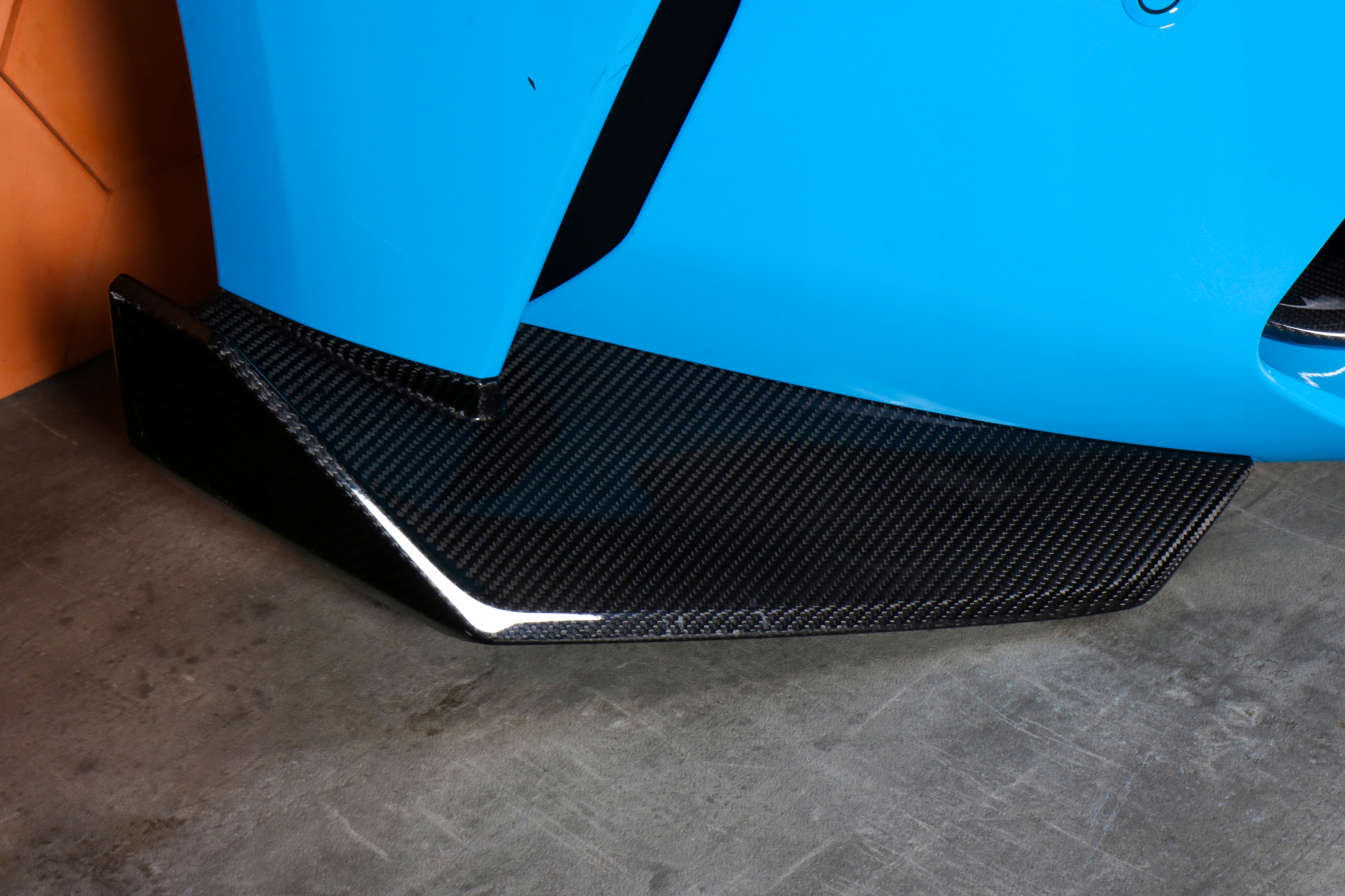 BMW M4 CS Complet Pare choc Avant Avant VOODOO BLUE CARBON