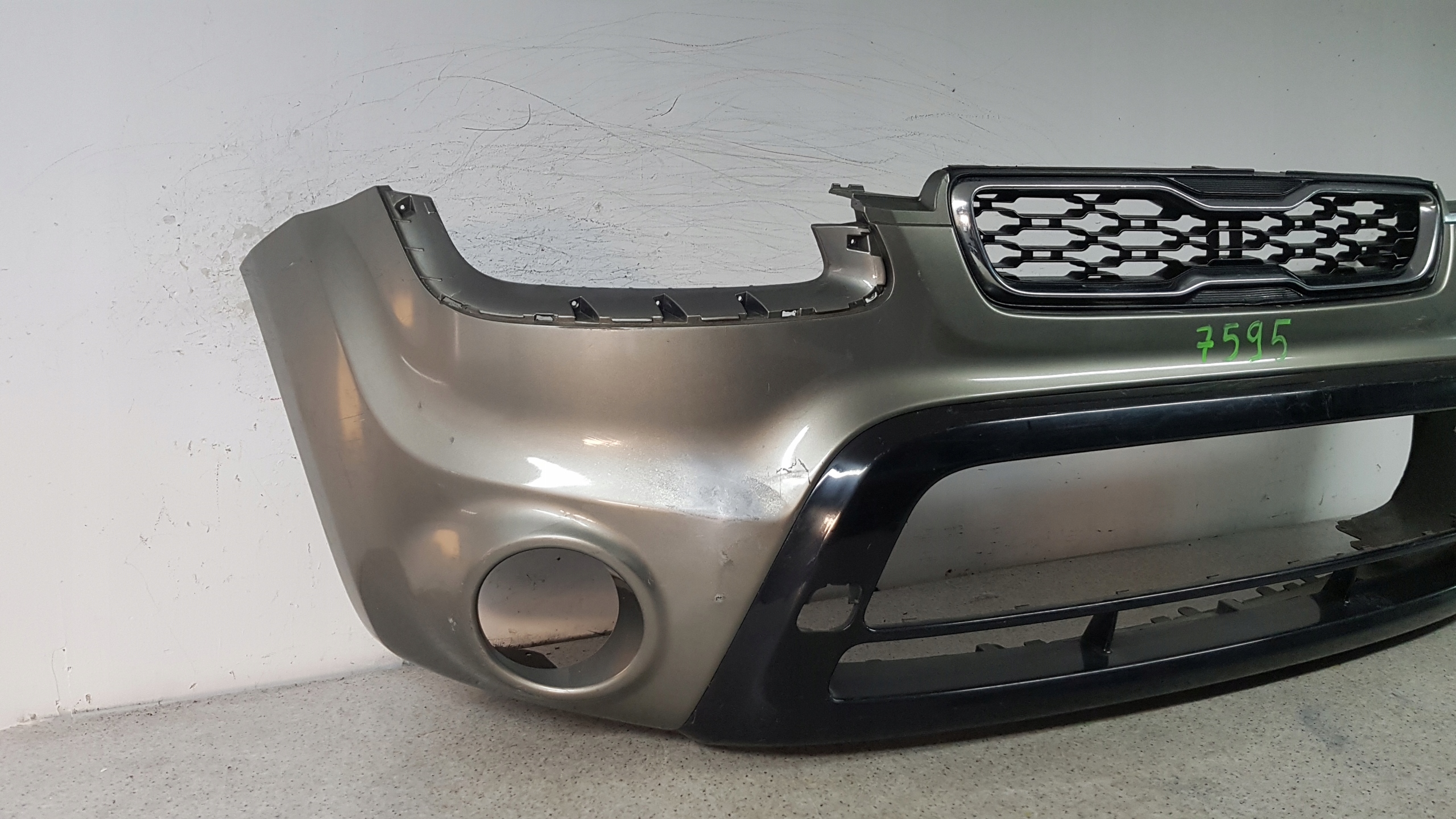KIA SOUL and 1 LIFT 2011 - bumper front 7595