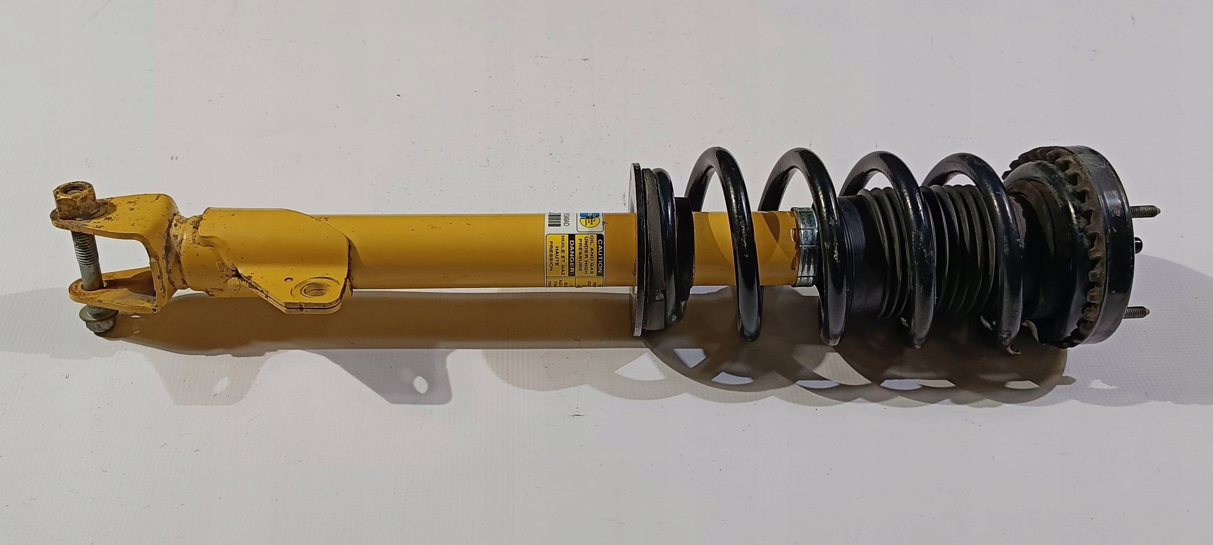 Mcperson shock absorber front right Dodge Charger Challenger SRT 6.1 2008-2010