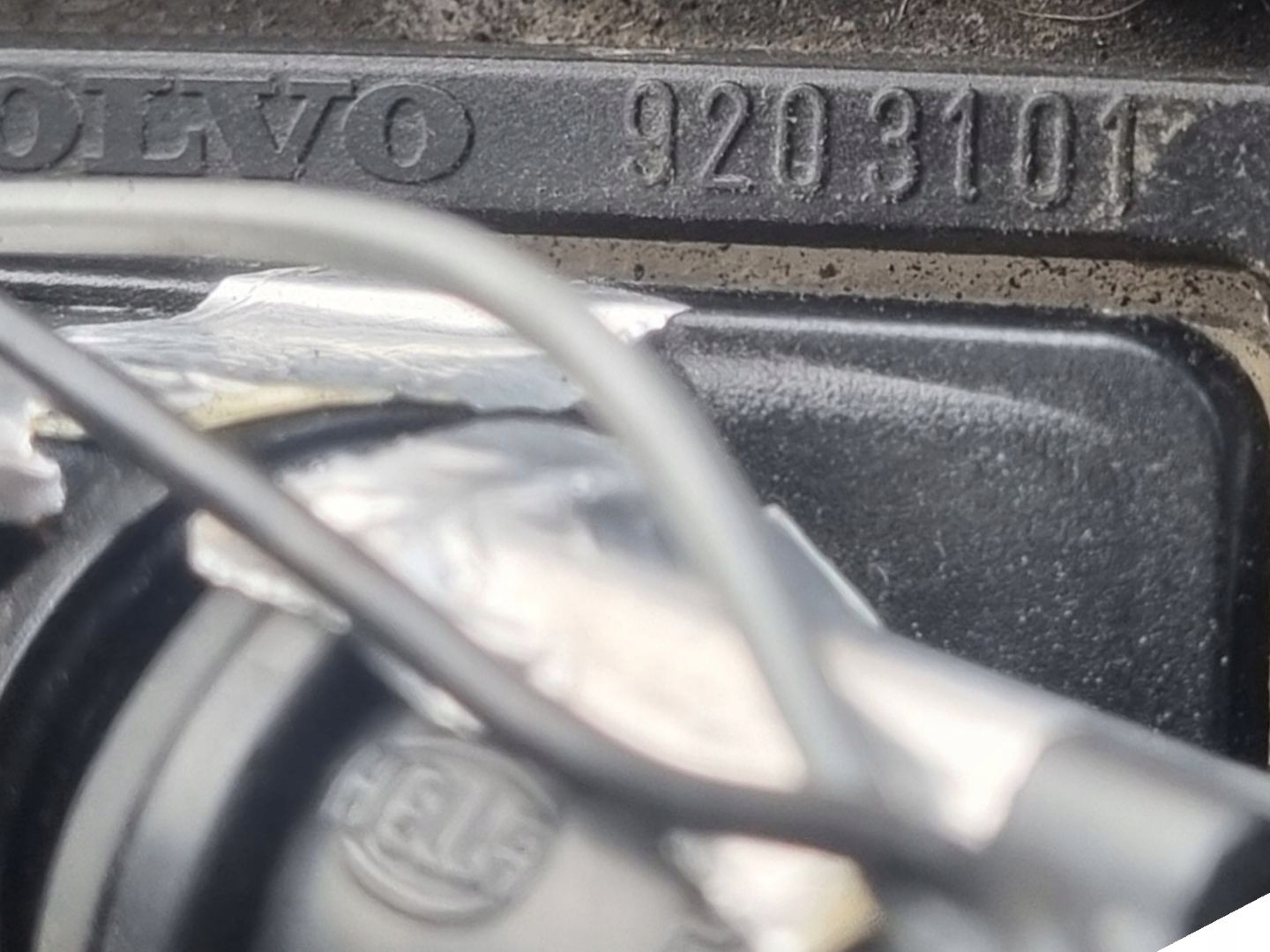 moulding bonnet Volvo V70 2 2002 9203101
