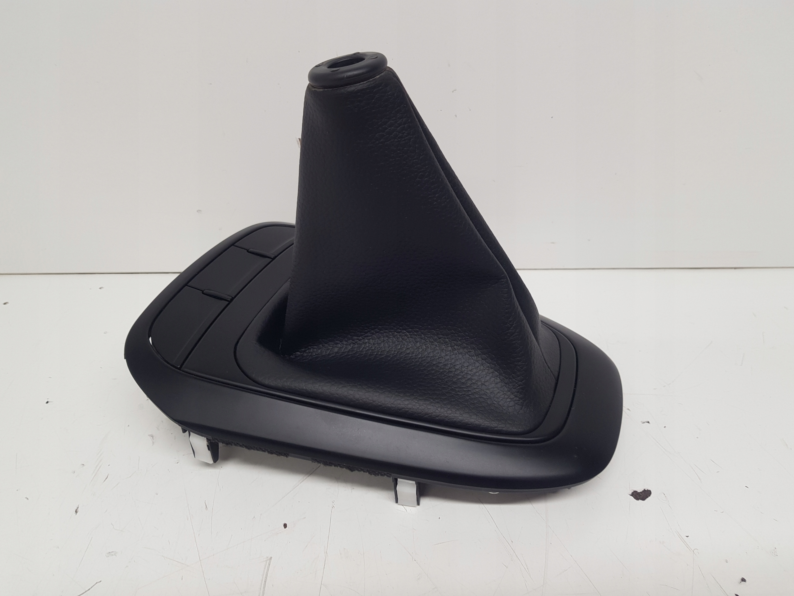 84655-G6000 - KIA PICANTO III СИЛЬФОН ПЕРЕМИКАННЯ ПЕРЕДАЧ РАМКА 2017-