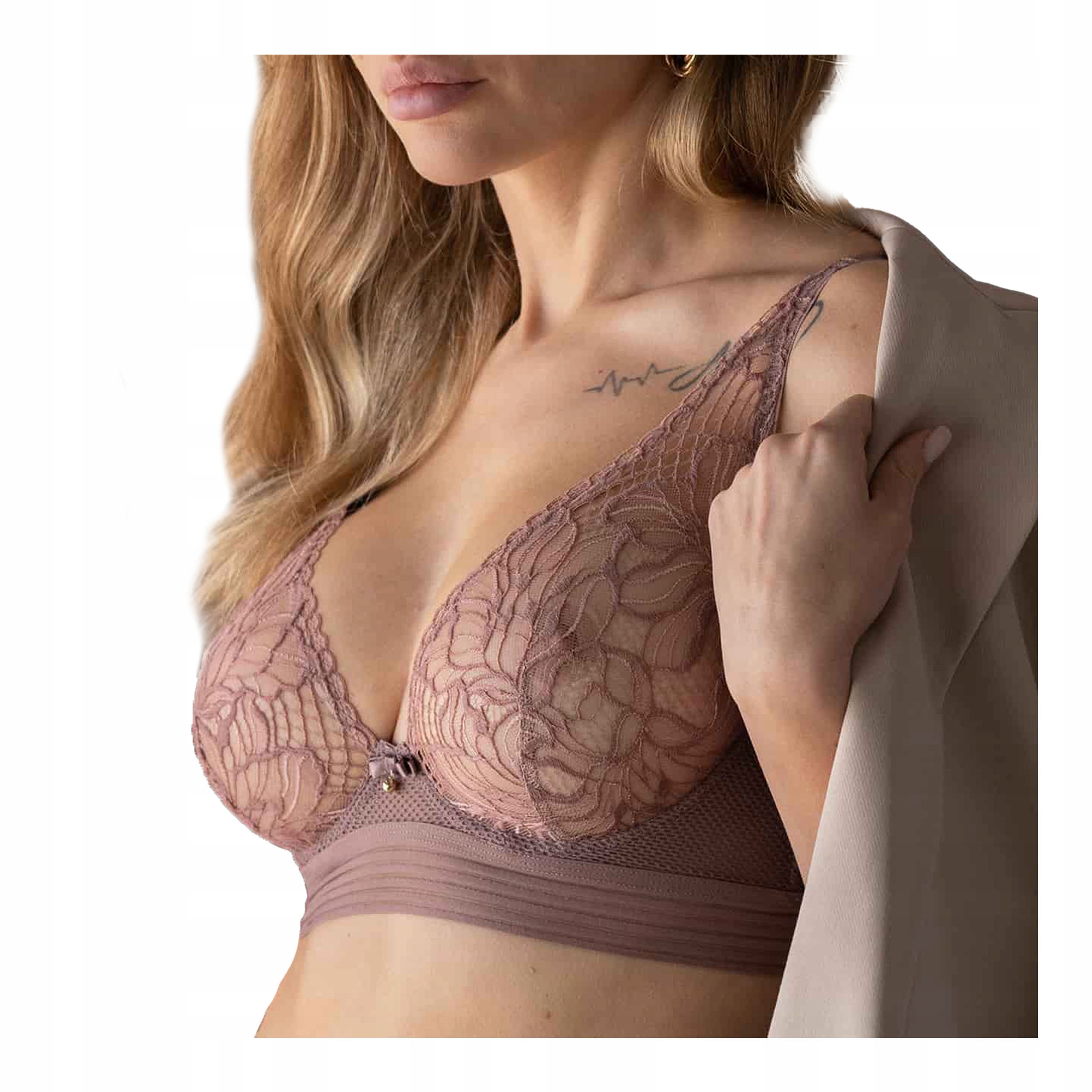 Dámská krajková podprsenka s kosticemi a hlubokým výstřihem Kleo 80D