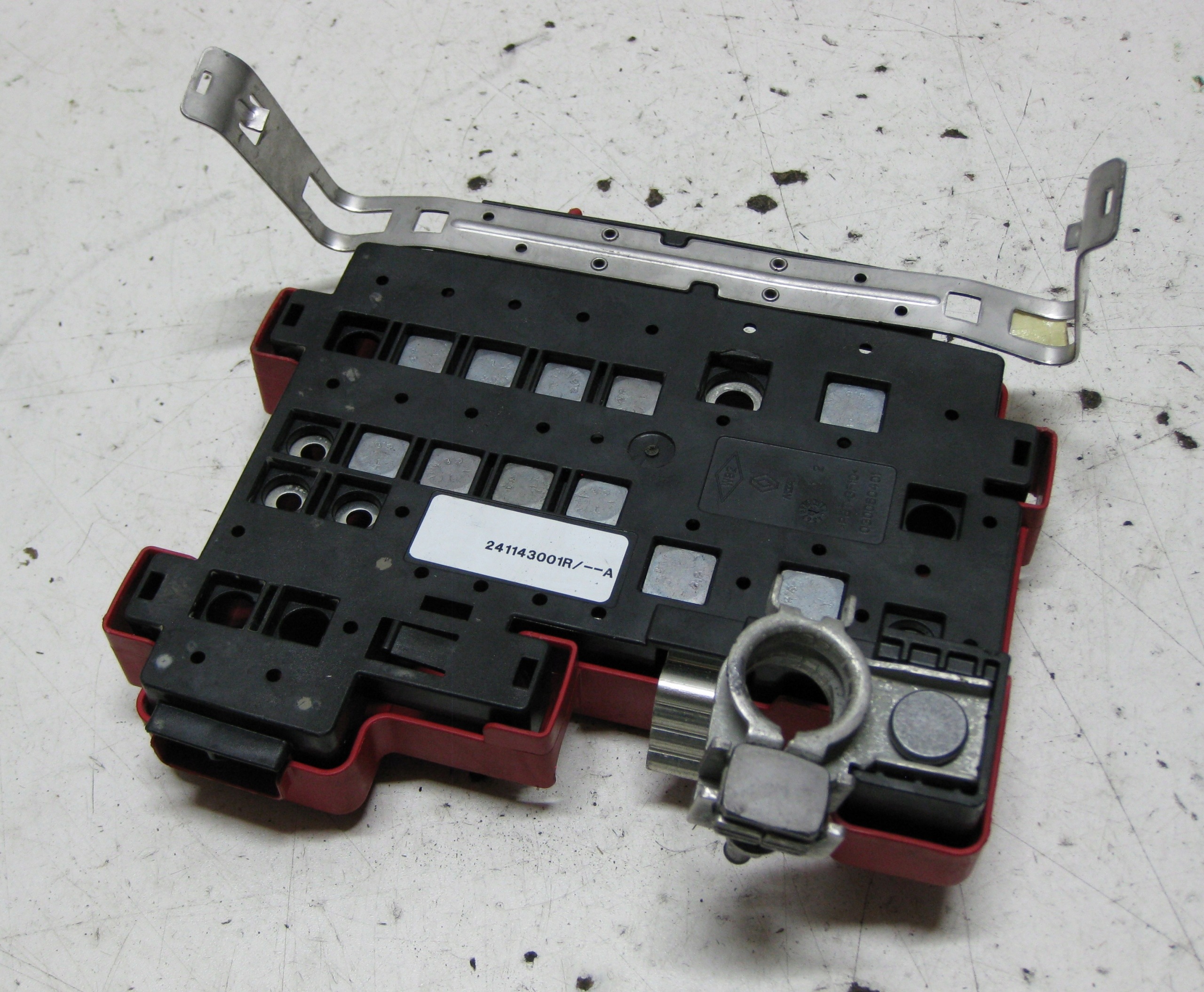 RENAULT MASTER III Stromverteiler Batteriekabel 241143001R