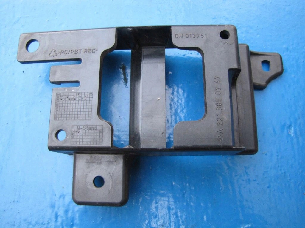 MERCEDES S 221 - bracket for RADAR SENSOR DISTRONIC