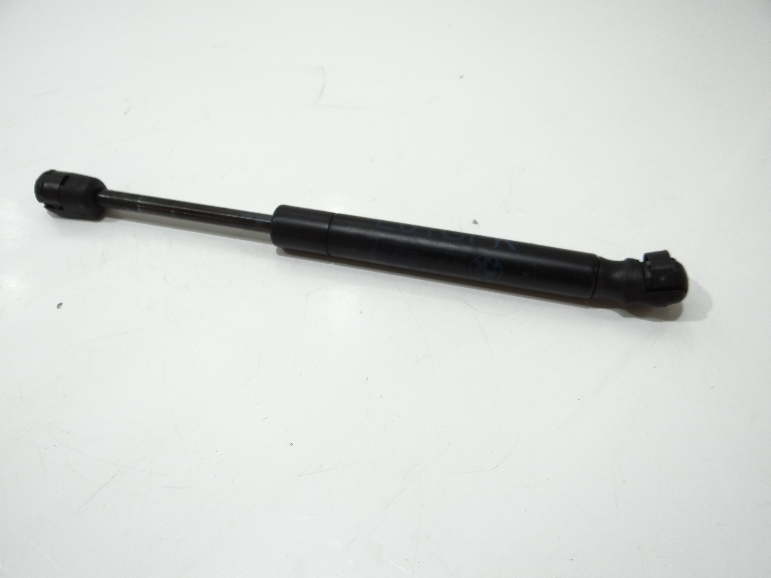 Dämpfer des Bodens Kofferraum BMW E61 7148826 (4273131)